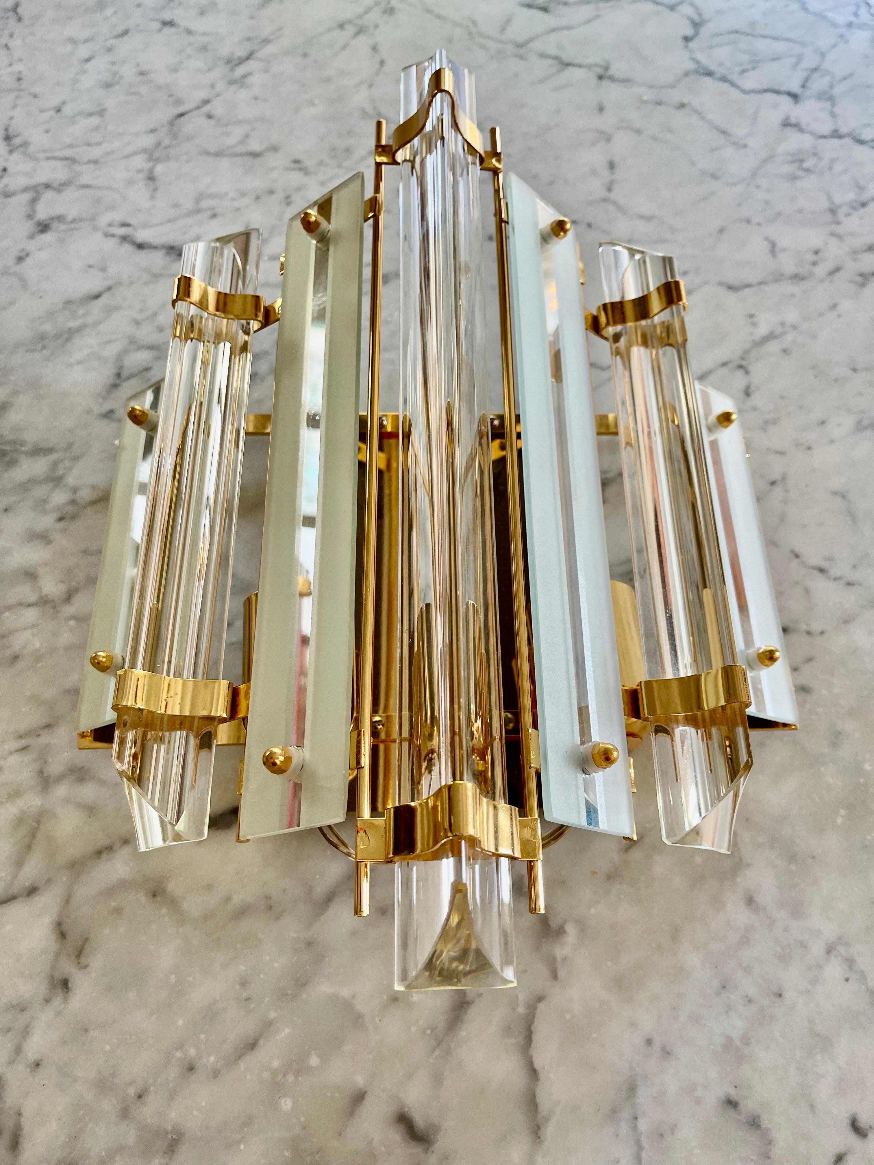 Venini Wall Lighting Pair Glass with Gilt Gold Structure, Italy, 1970 For Sale 1