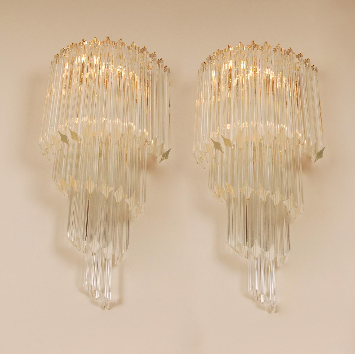 Mid-20th Century Vintage Venini Spiral Wall Sconces 1960s Italian Murano Glass Wall Lamps  a pair