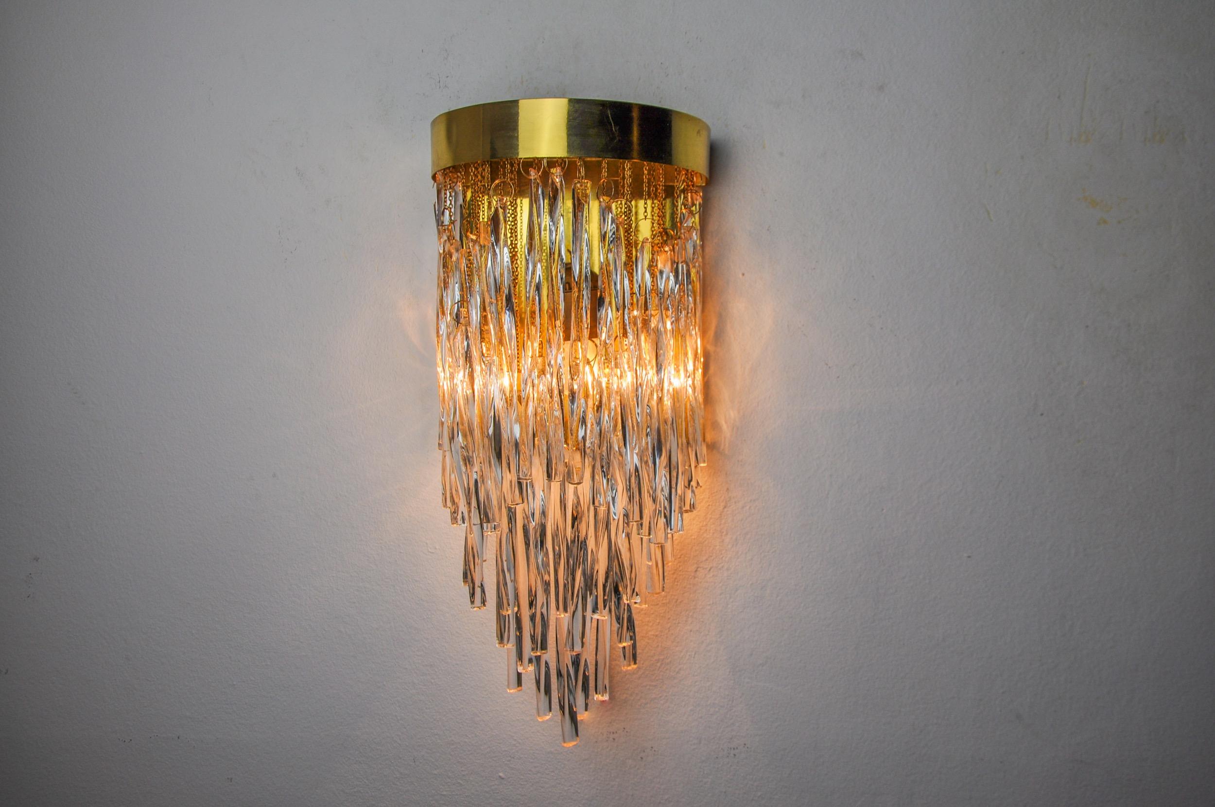 Venini waterfall wall lamp, Murano glass stems, Italy 1970 In Good Condition For Sale In BARCELONA, ES