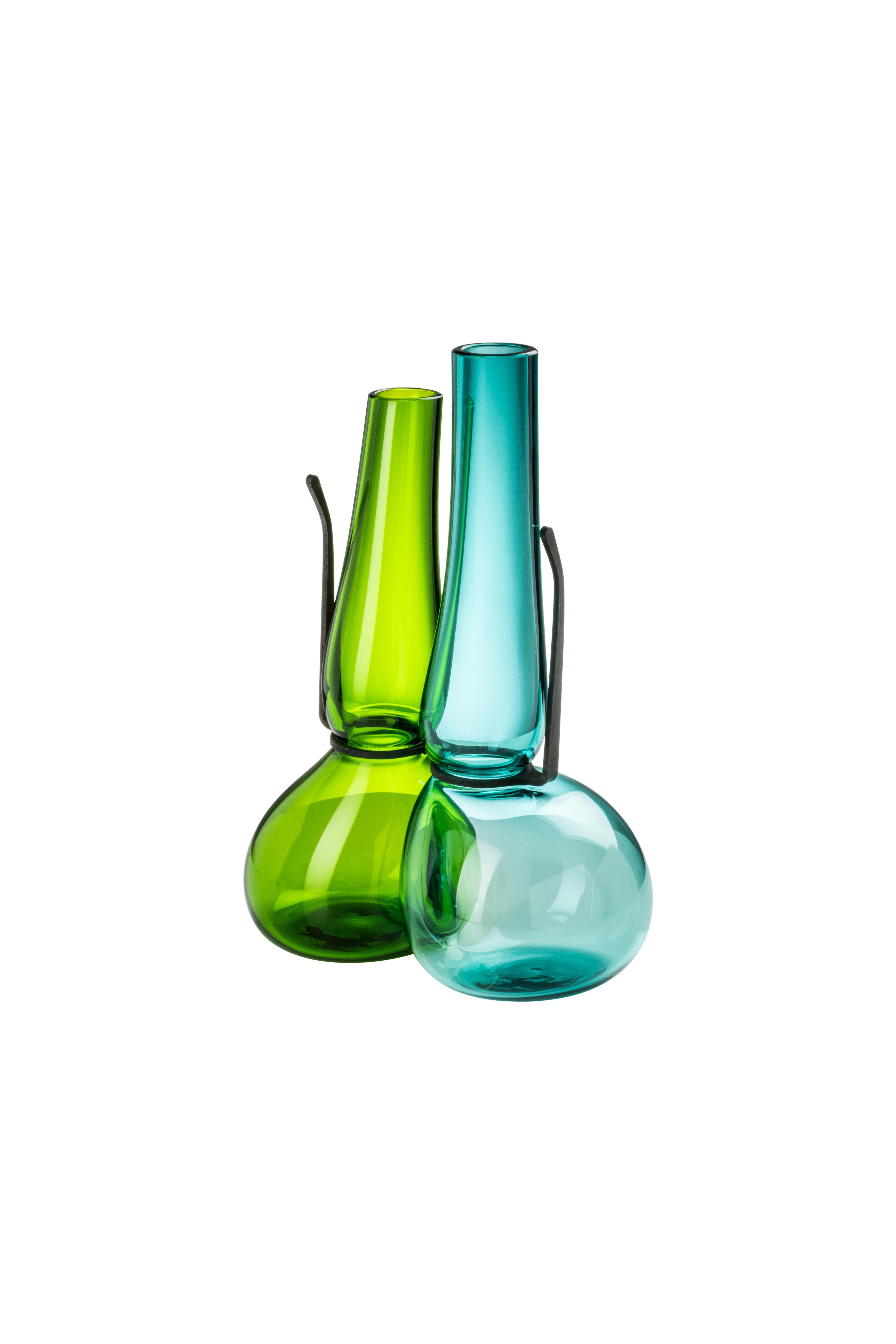 Venini double glass vase in mint green and grass green designed by Ron Arad in 2018. Perfect for indoor home decor as container or statement piece for any room. Also available in other colors on 1stdibs.

Dimensions: 20 cm diameter x cm height.