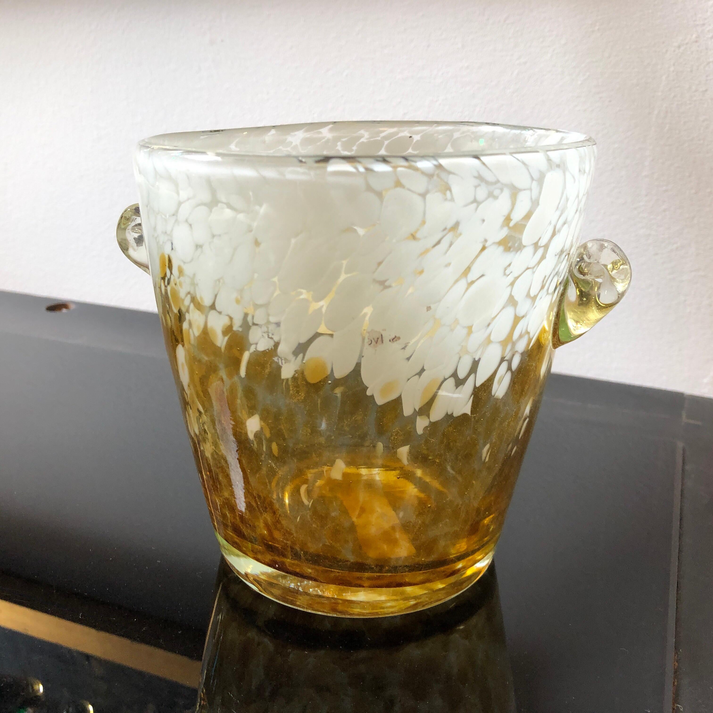 Mid-Century Modern Venini Yellow and White Murano Glass Ice Bucket Made in Italy in the 1980s