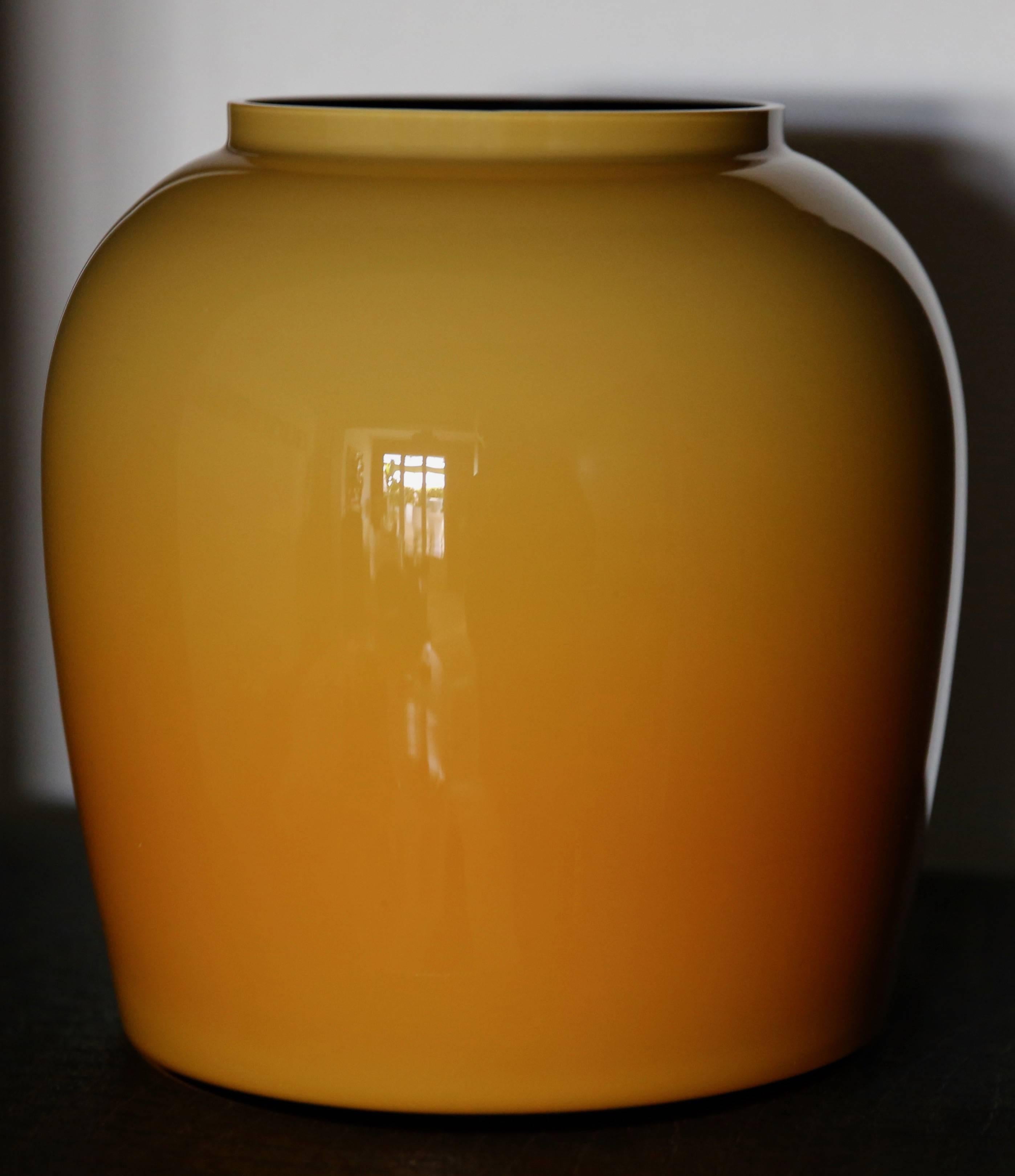 Italian Venini Yellow-Ochre Vase, Italy, 1970 For Sale