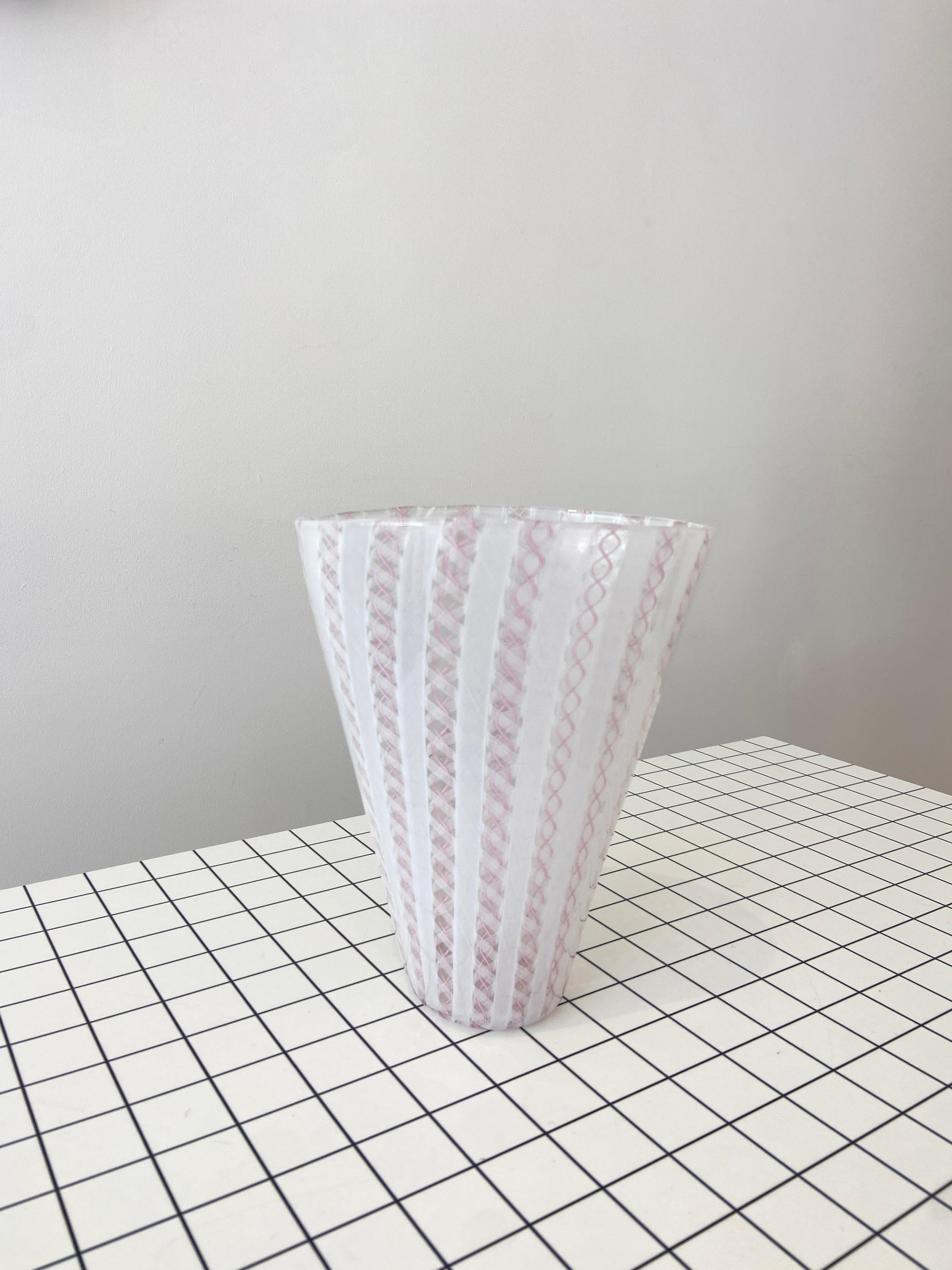 Venini Zanfirico Flared Vase In Excellent Condition For Sale In London, England