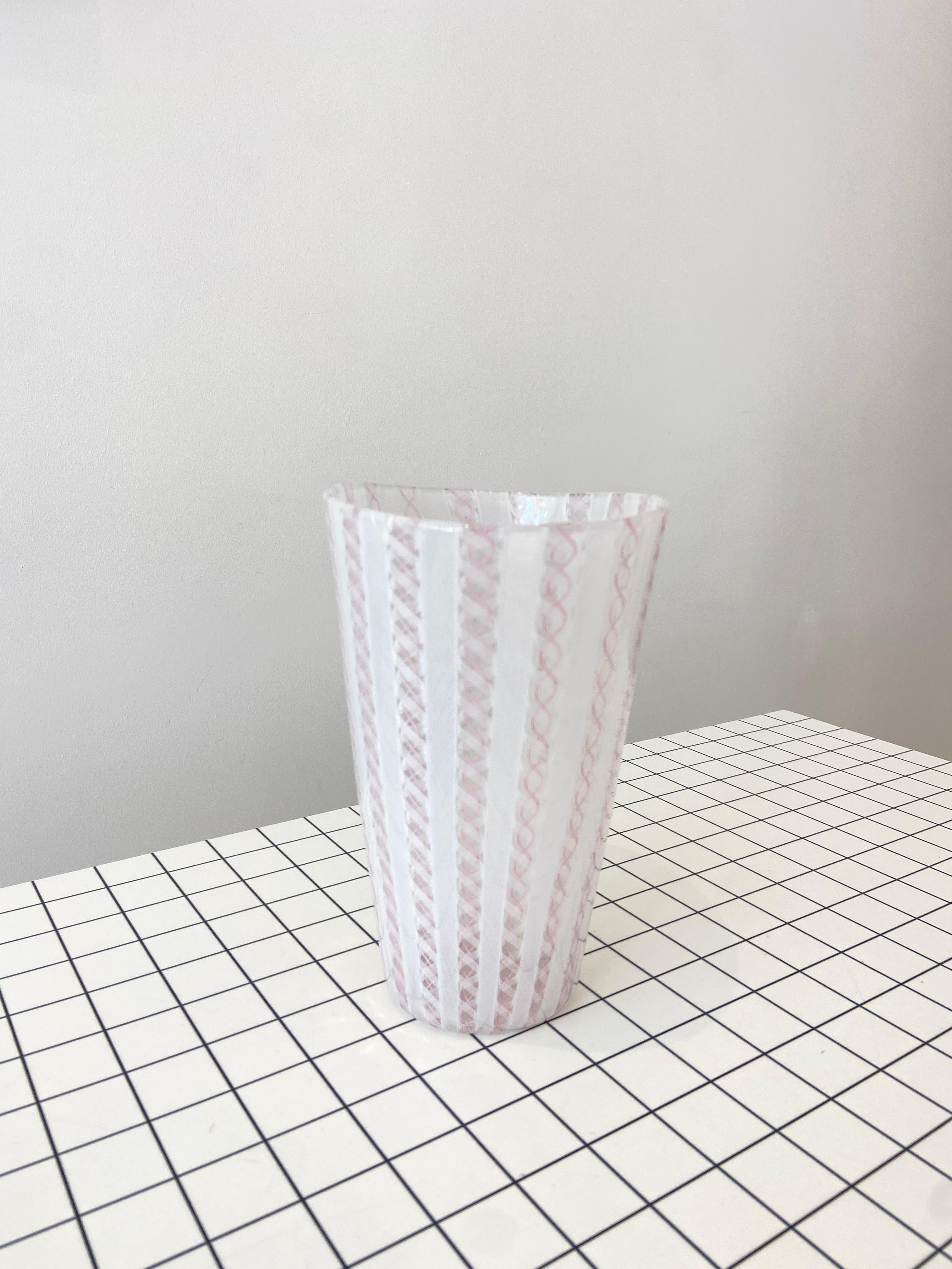 20ième siècle Vase évasé Venini Zanfirico en vente