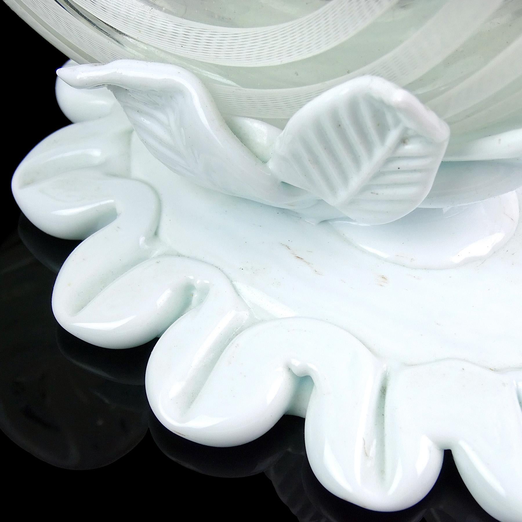 Venini Bianconi Murano White Zanfirico Ribbon Italian Art Glass Cornucopia Vase For Sale 3