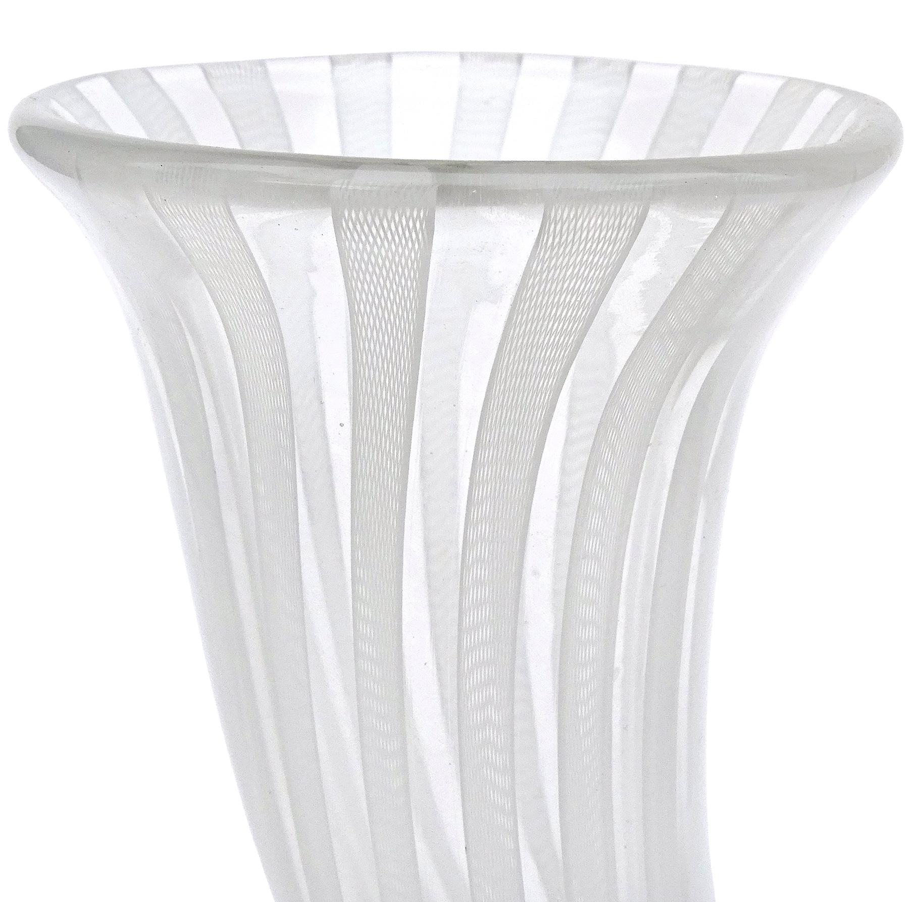 Venini Bianconi Murano White Zanfirico Ribbon Italian Art Glass Cornucopia Vase For Sale 1