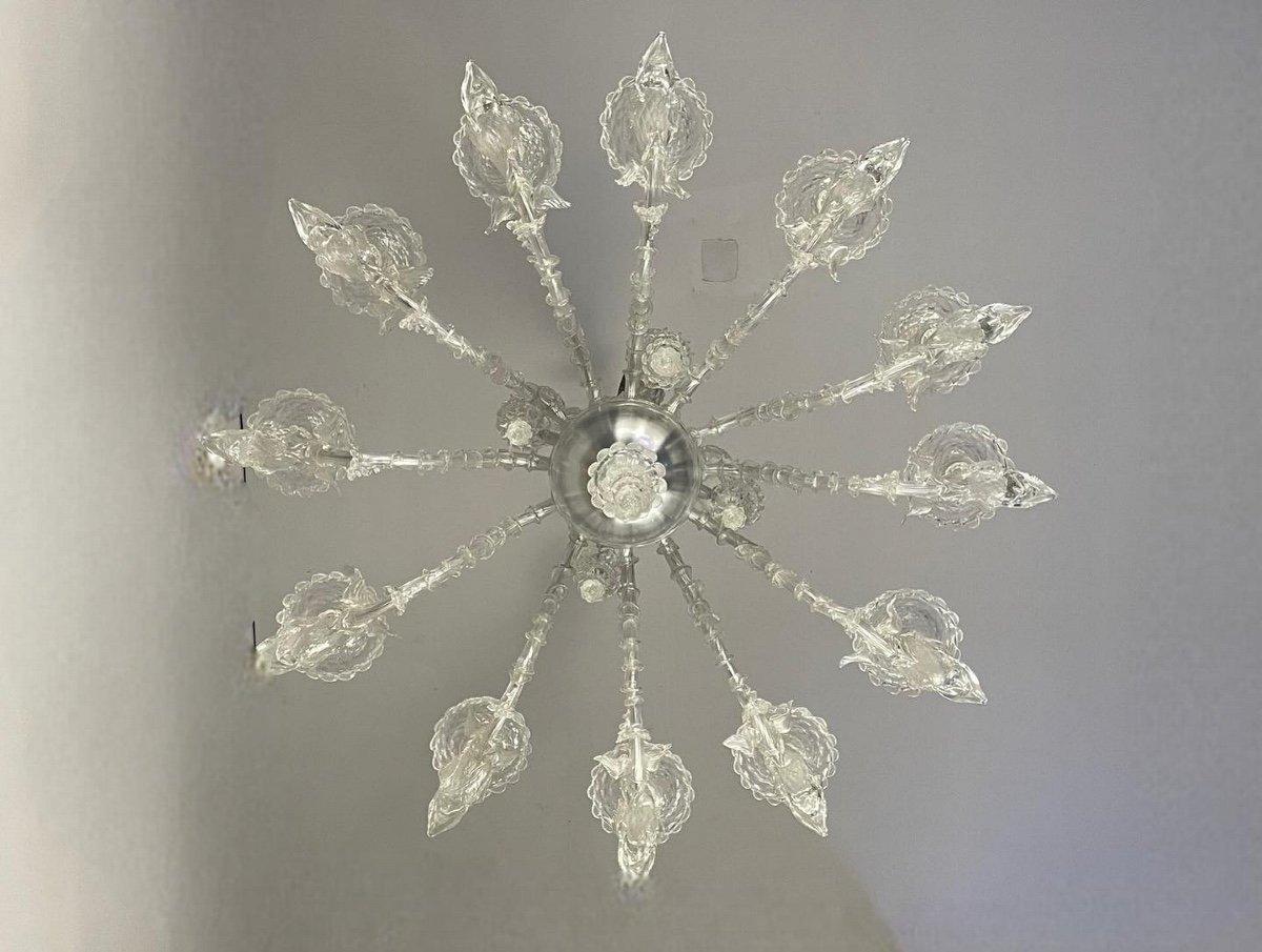 Lampadario Rezzonico, 12 bracci di luce con teste di delfino 
nuova elettrificazione 