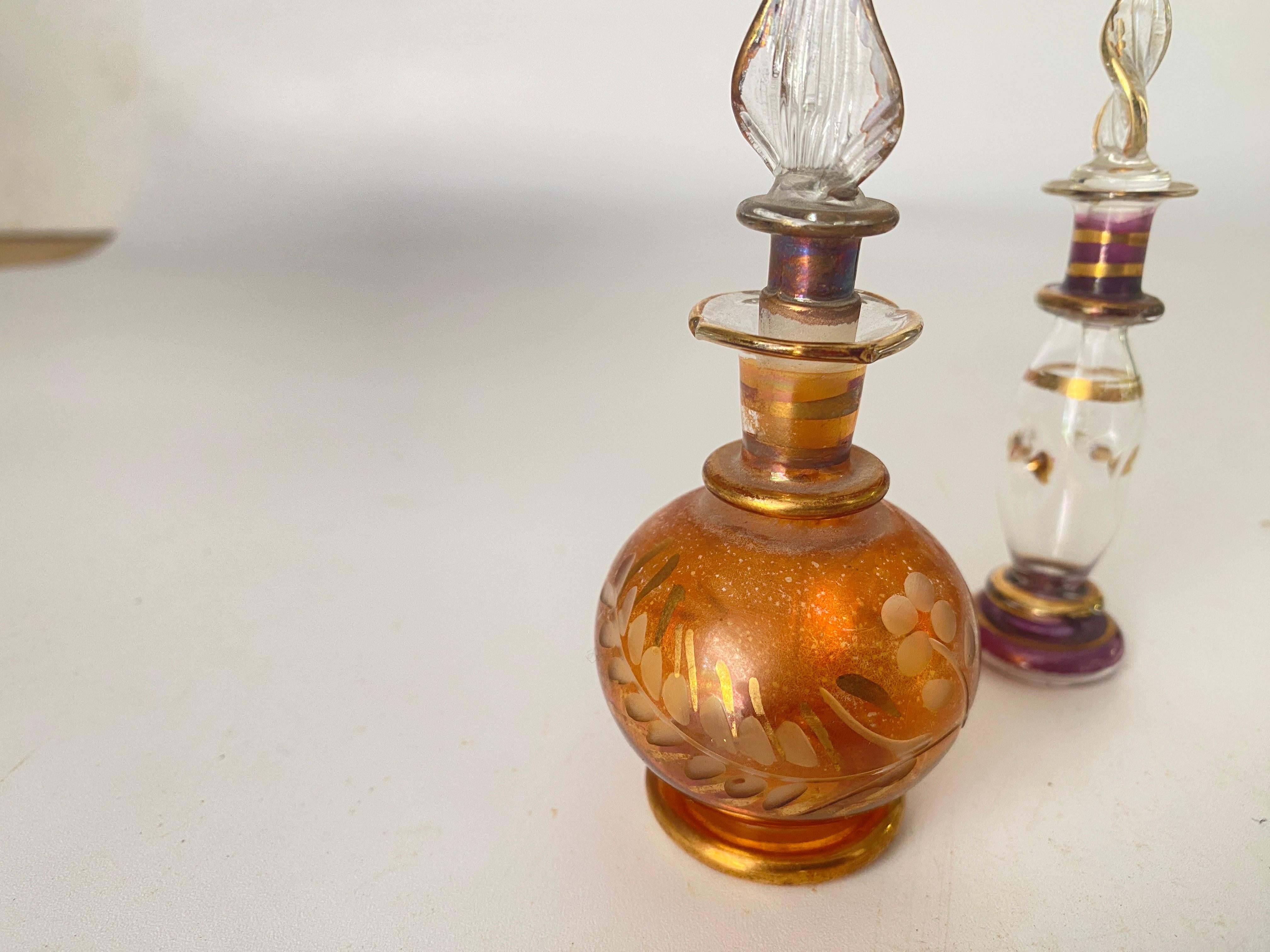 Venitian Perfume Bottles Hand Painting Gold 24-Karat 20th Century Italy red  For Sale 3