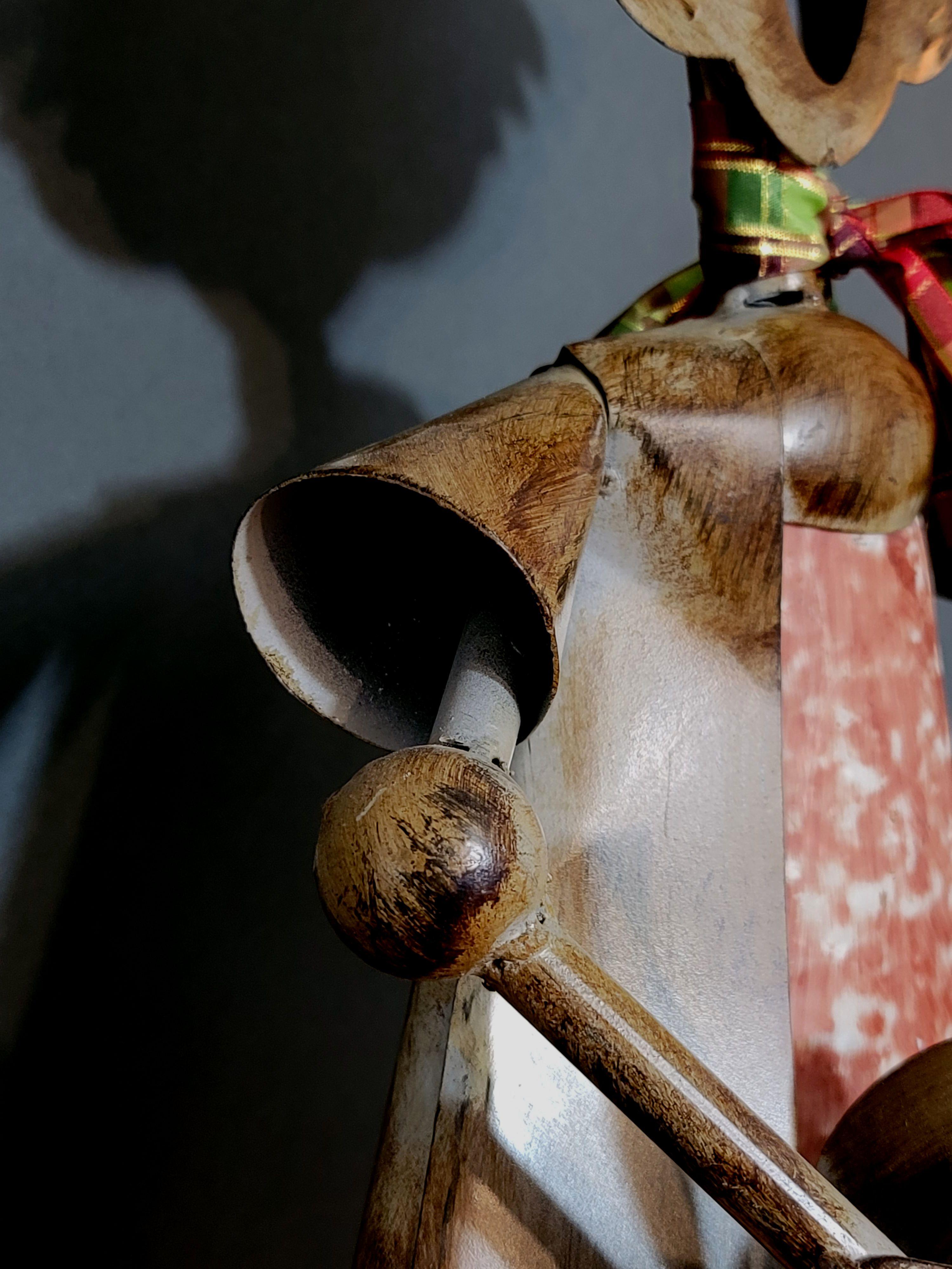 Ventage de grand et impressionnant lampadaire sur pied décoré d'un bouleau en métal coloré en vente 1