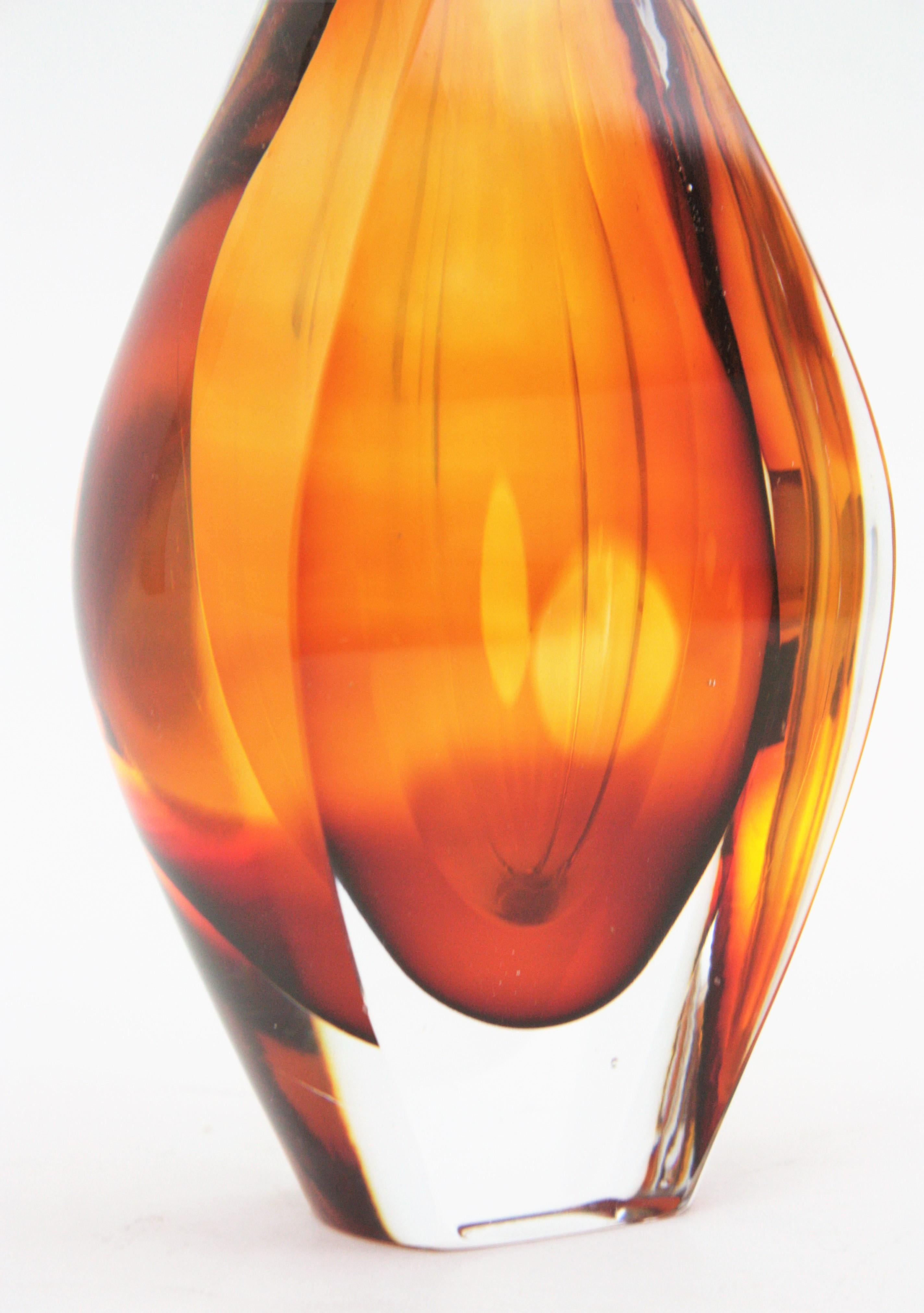 'Ventana' Orange Glass Vase by Mona Morales-Schildt for Kosta In Excellent Condition For Sale In Barcelona, ES