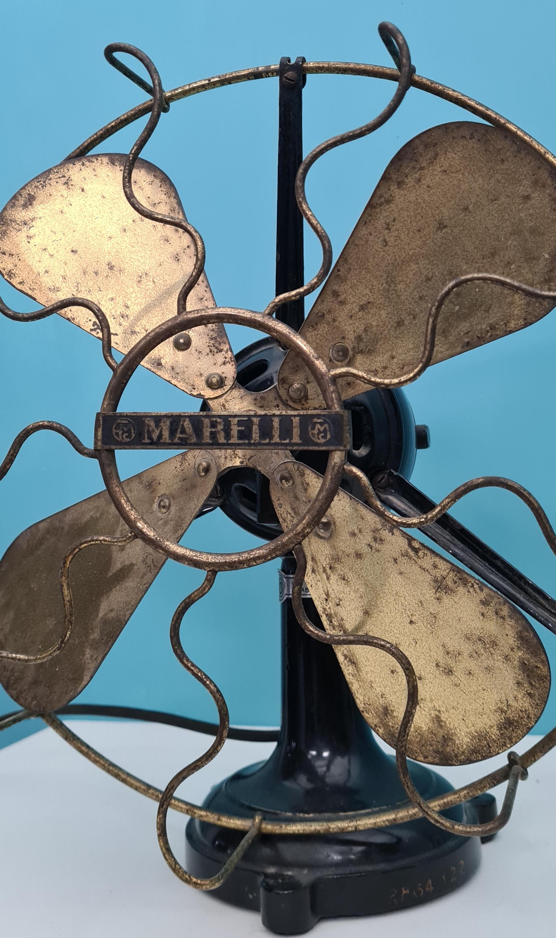 Industrial table fan by Ercole Marelli In Good Condition For Sale In Torino, IT