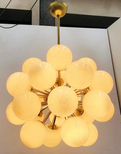 Lampadario Ventiquattro Sputnik di Fabio Ltd