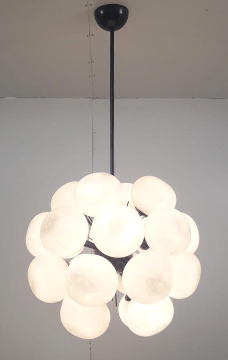 Moderno Lampadario Ventiquattro Sputnik di Fabio Ltd in vendita