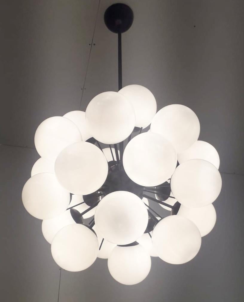 Italiano Lampadario Ventiquattro Sputnik di Fabio Ltd in vendita