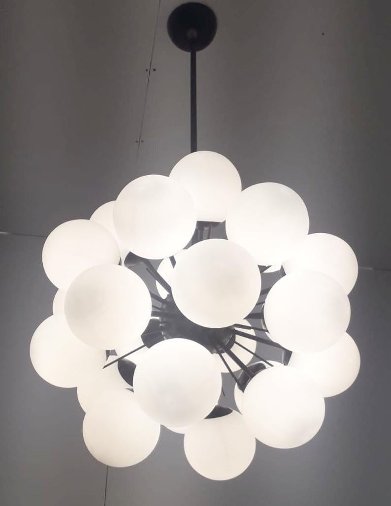 Italiano Lampadario Ventiquattro Sputnik di Fabio Ltd in vendita