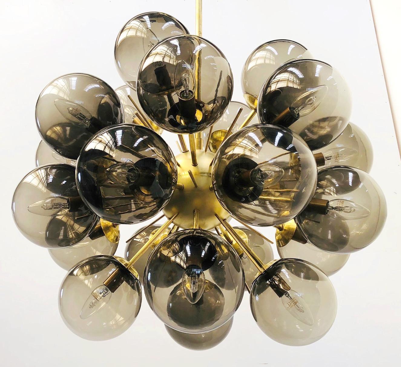 Ventiquattro Sputnik Chandelier by Fabio Ltd In New Condition For Sale In Los Angeles, CA