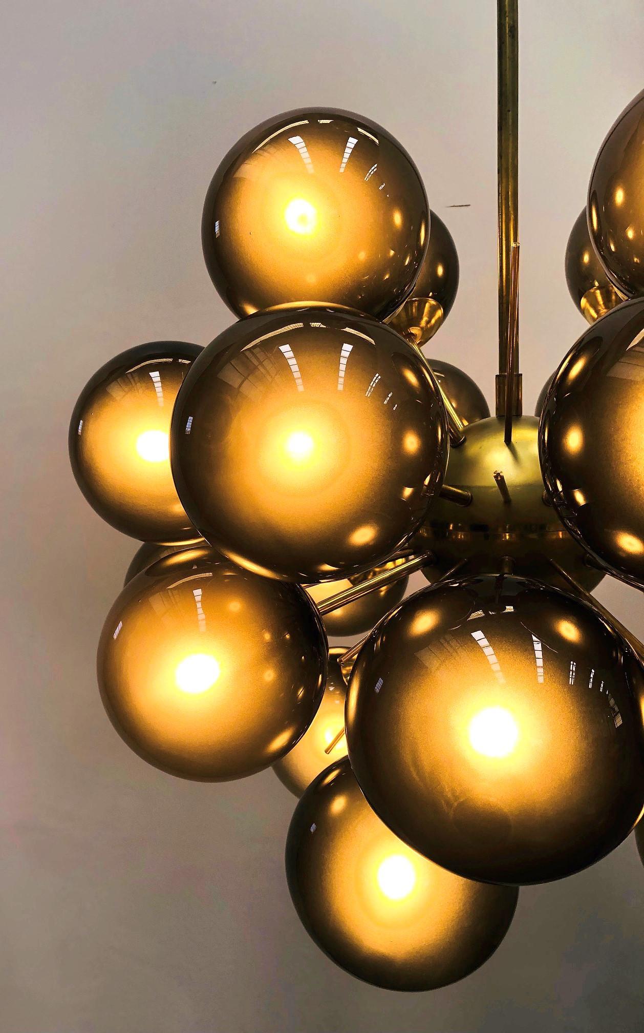 XXI secolo e contemporaneo Lampadario Ventiquattro Sputnik di Fabio Ltd in vendita