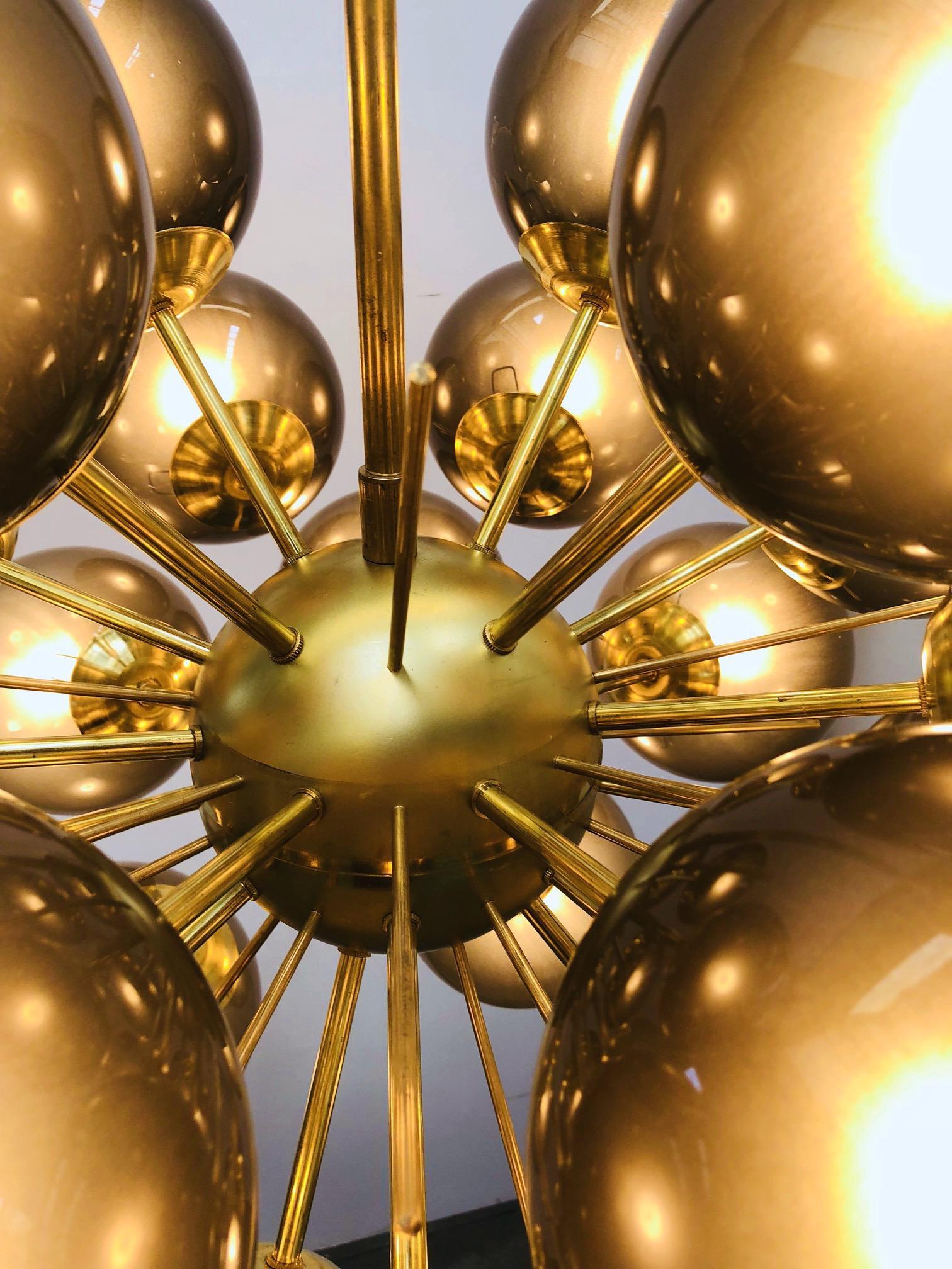 Lampadario Ventiquattro Sputnik di Fabio Ltd in vendita 1