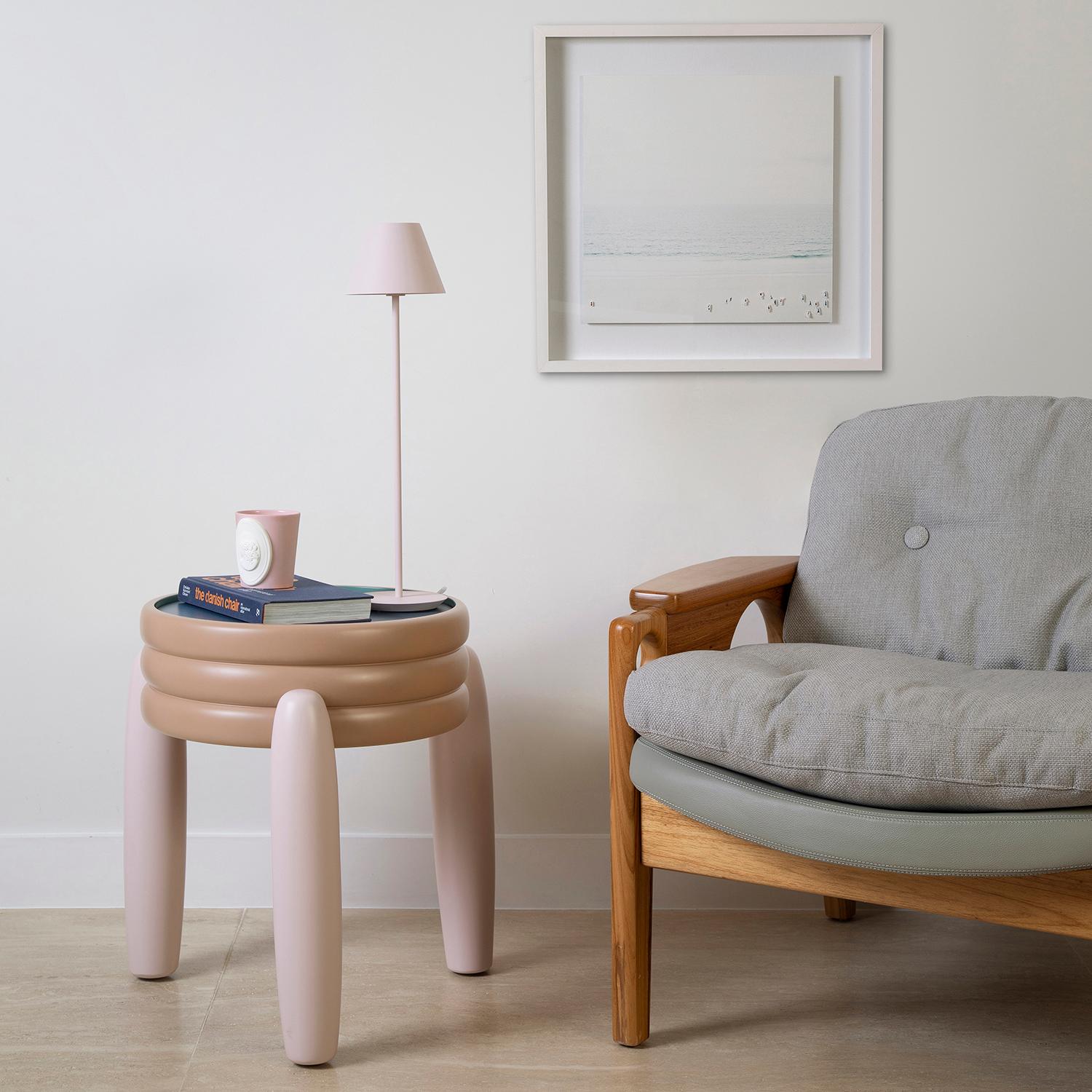 Contemporary Vento Side Table For Sale