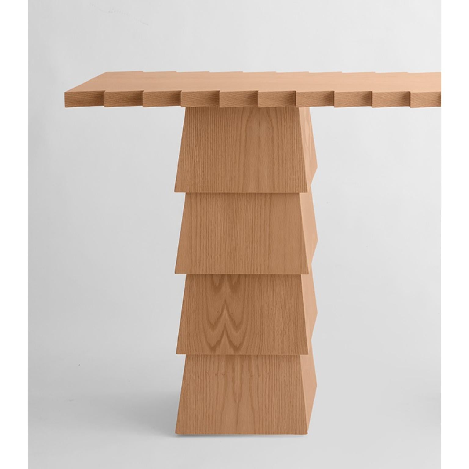 Mesa consola Ventura de madera de roble natural y contrachapado de roble by Joyful Objects ¡Sí! Otro en venta