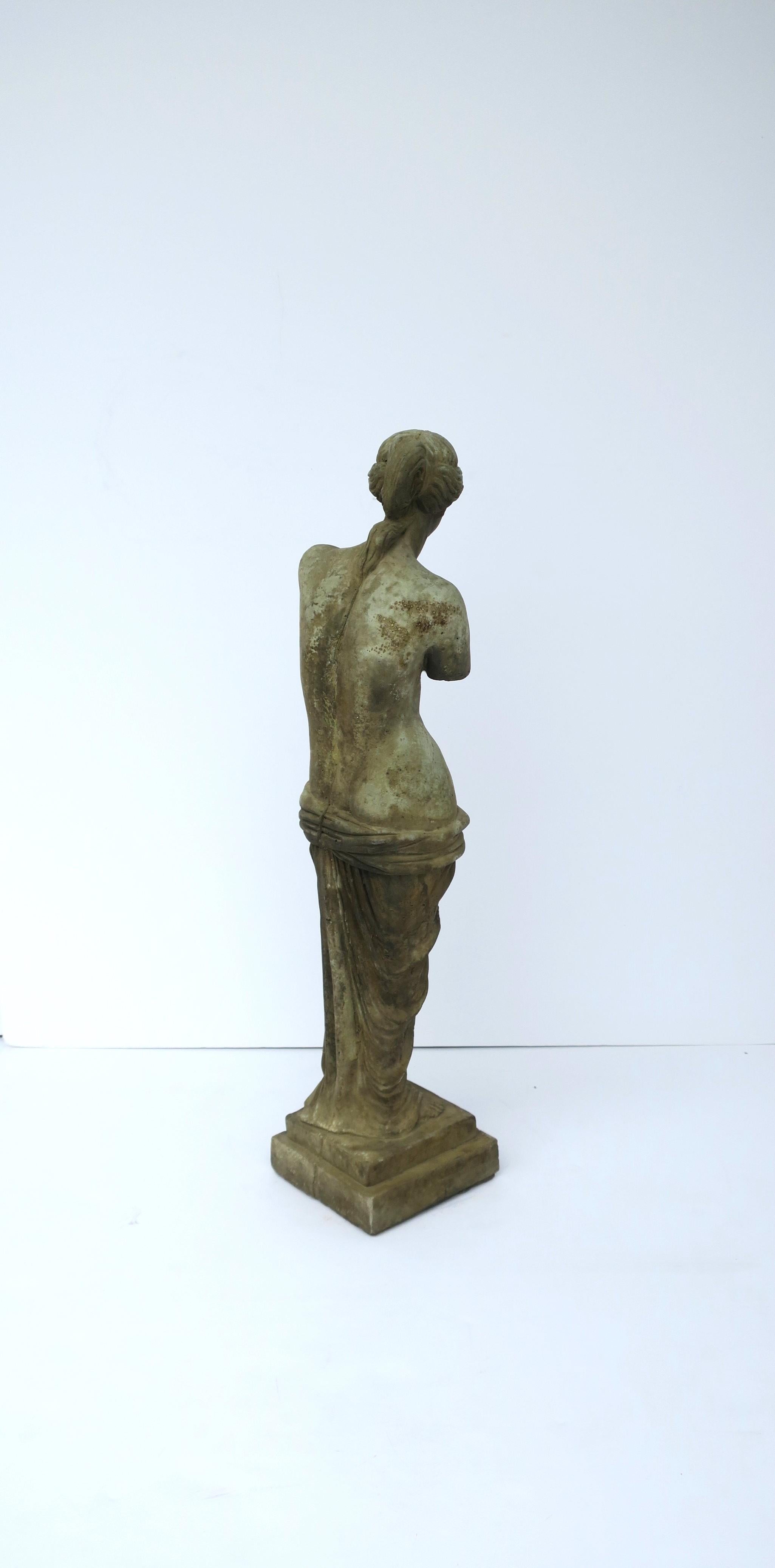 Venus de Milo Female Statue Sculpture Indoors and Garden For Sale 1