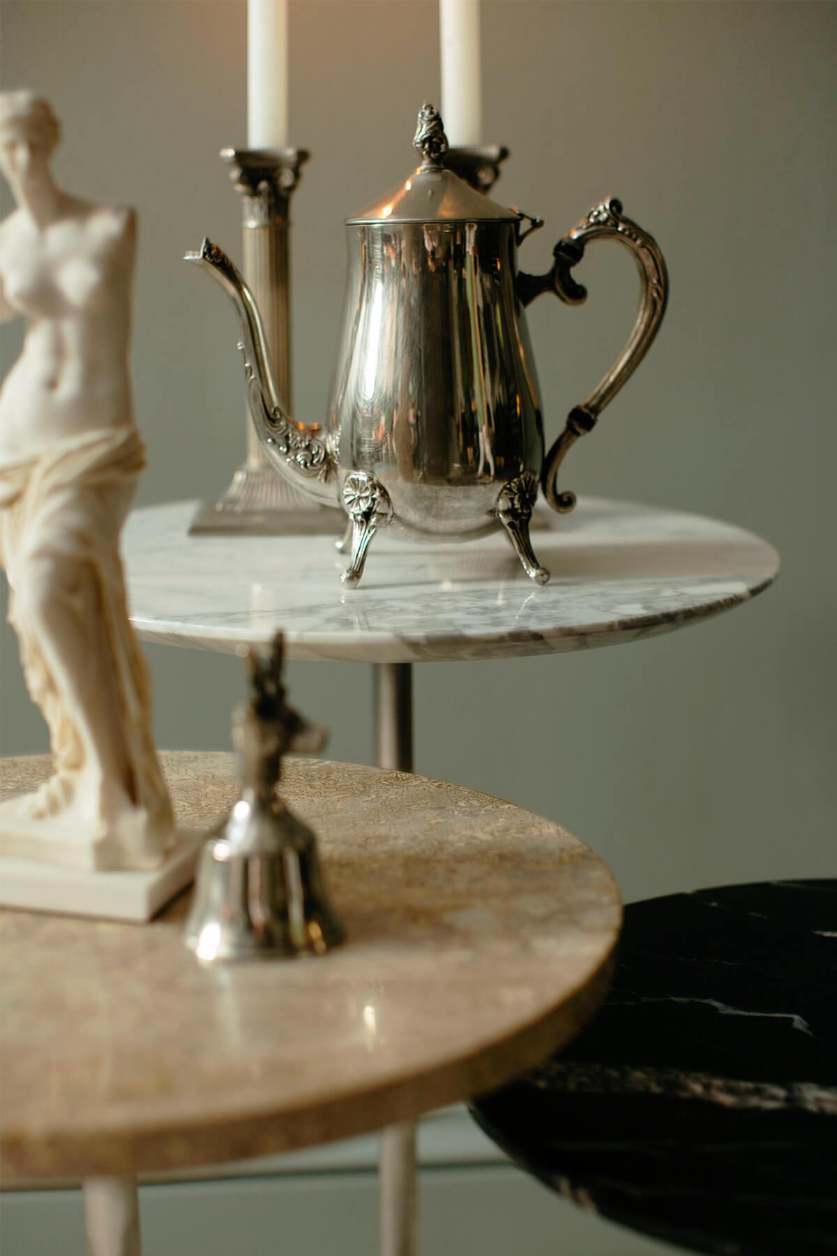 Venus de Milo aus geschliffenem Marmorpulver, „Louvre Museum“ im Angebot 1