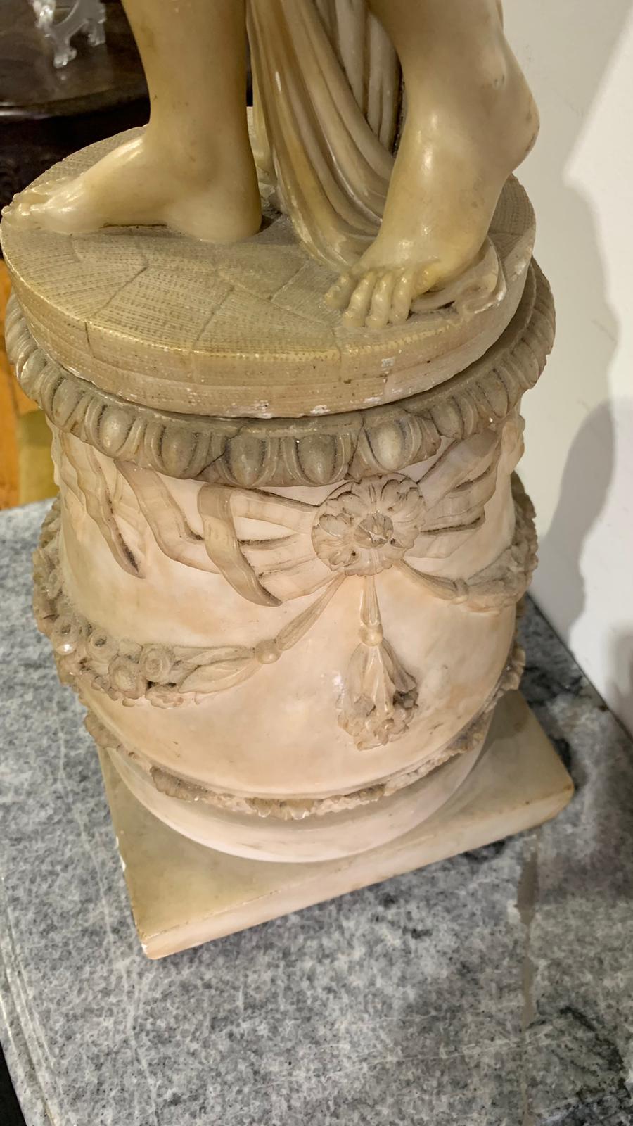 Albâtre Vénus en albâtre, Sculpture italienne du XIXe siècle en vente