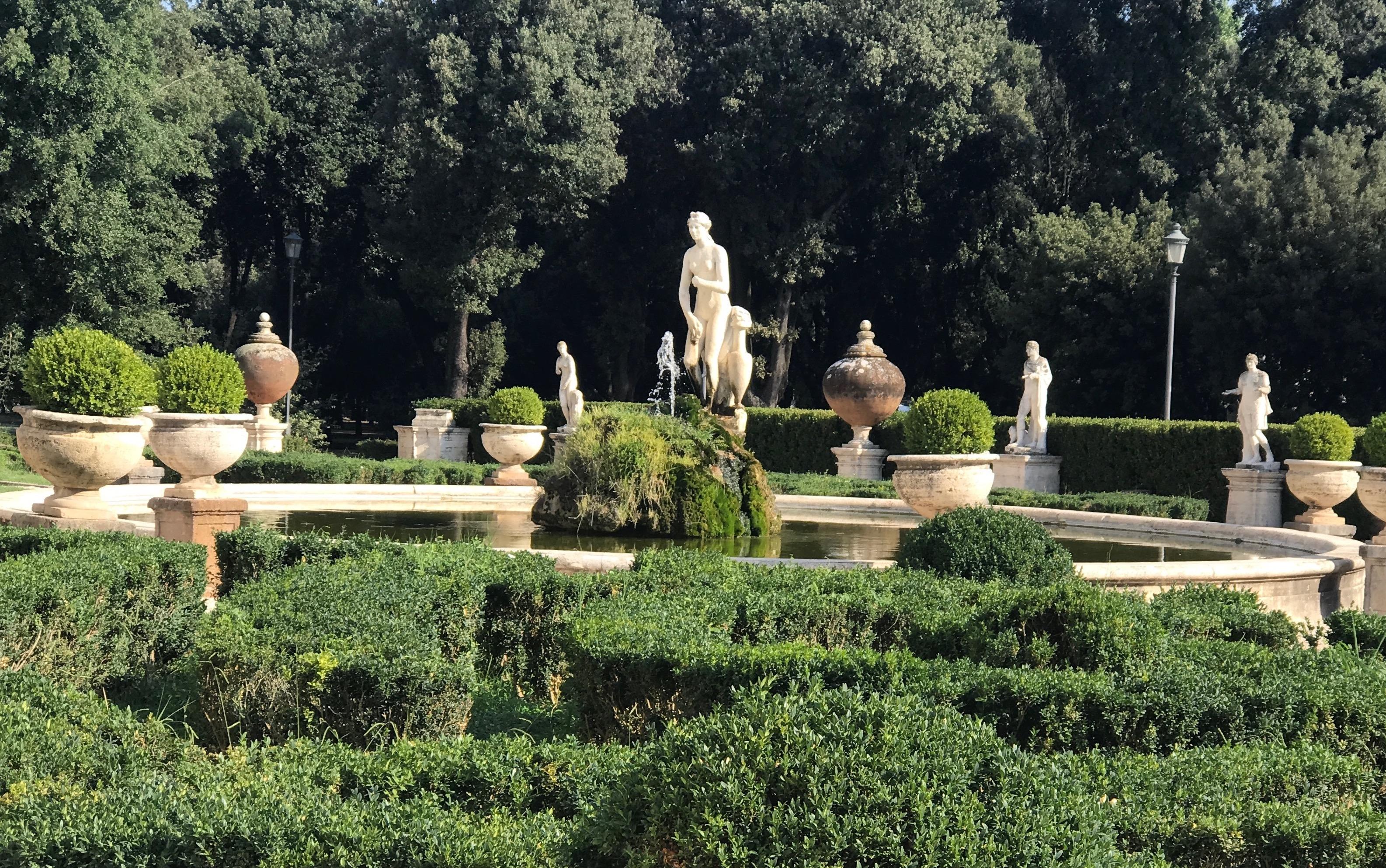 Venus Italian Carved Large Stone Garden Sculpture 1