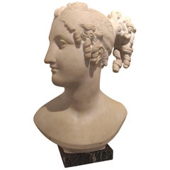Venus, Neoclassical Statuary White Marble 1820 Italian Artist Early 18th Century