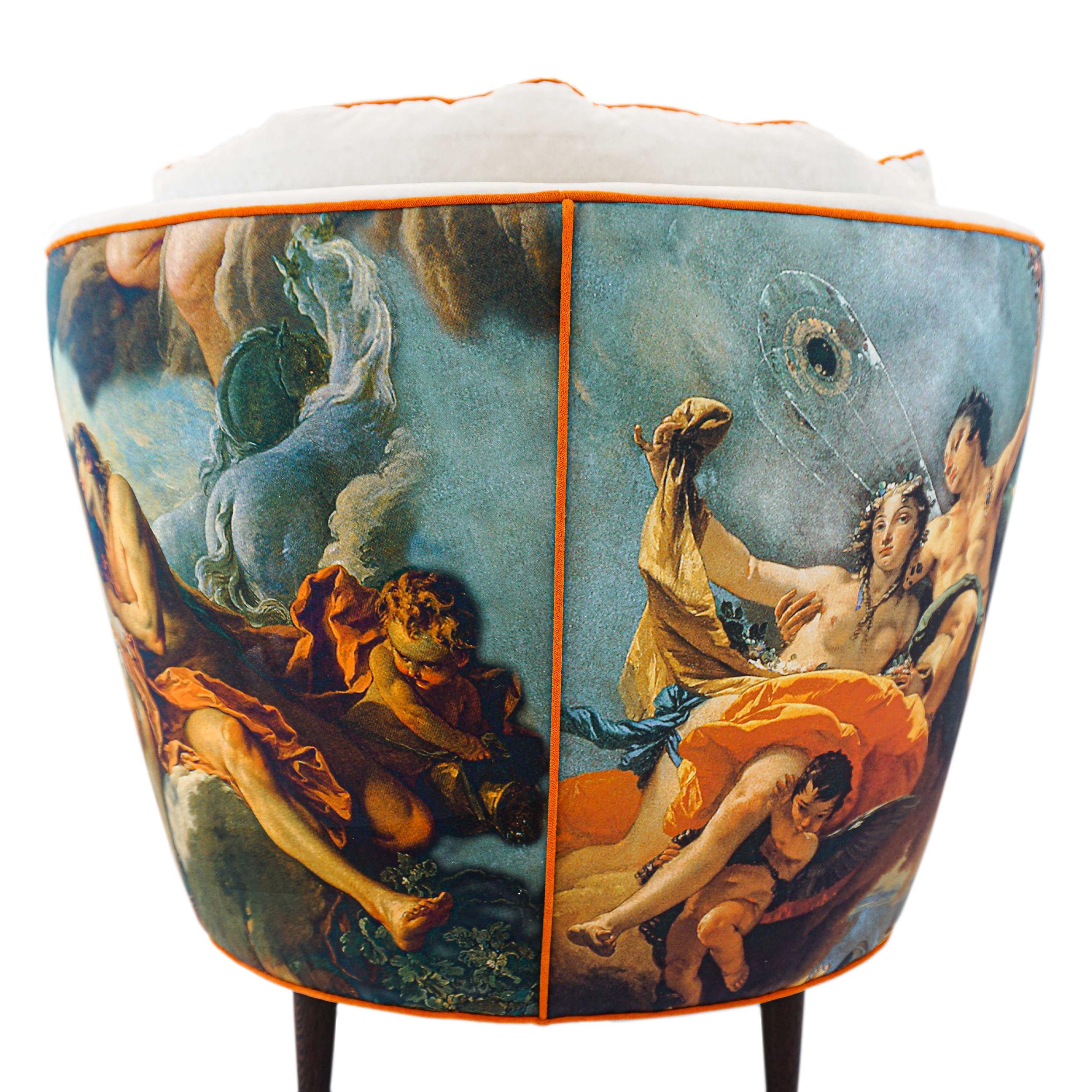 Chaise en forme de seau peinte de Vénus avec intérieur en velours en vente 8