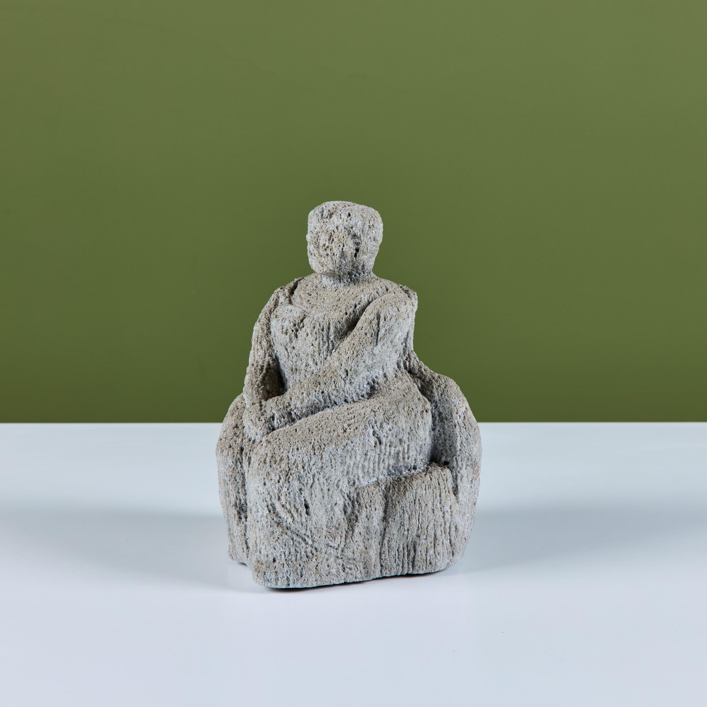 Scultura in pietra pomice di Venere in vendita 3