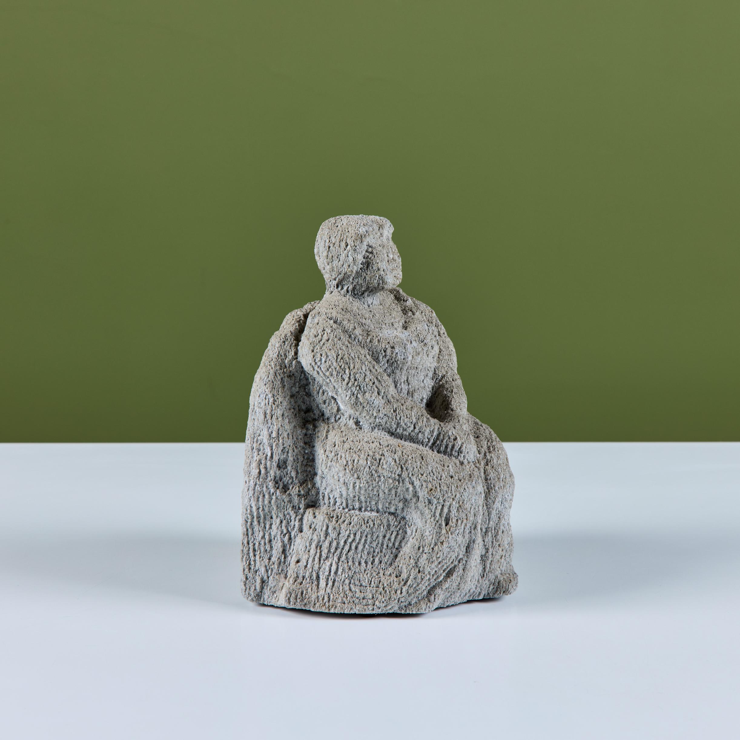 Intagliato Scultura in pietra pomice di Venere in vendita
