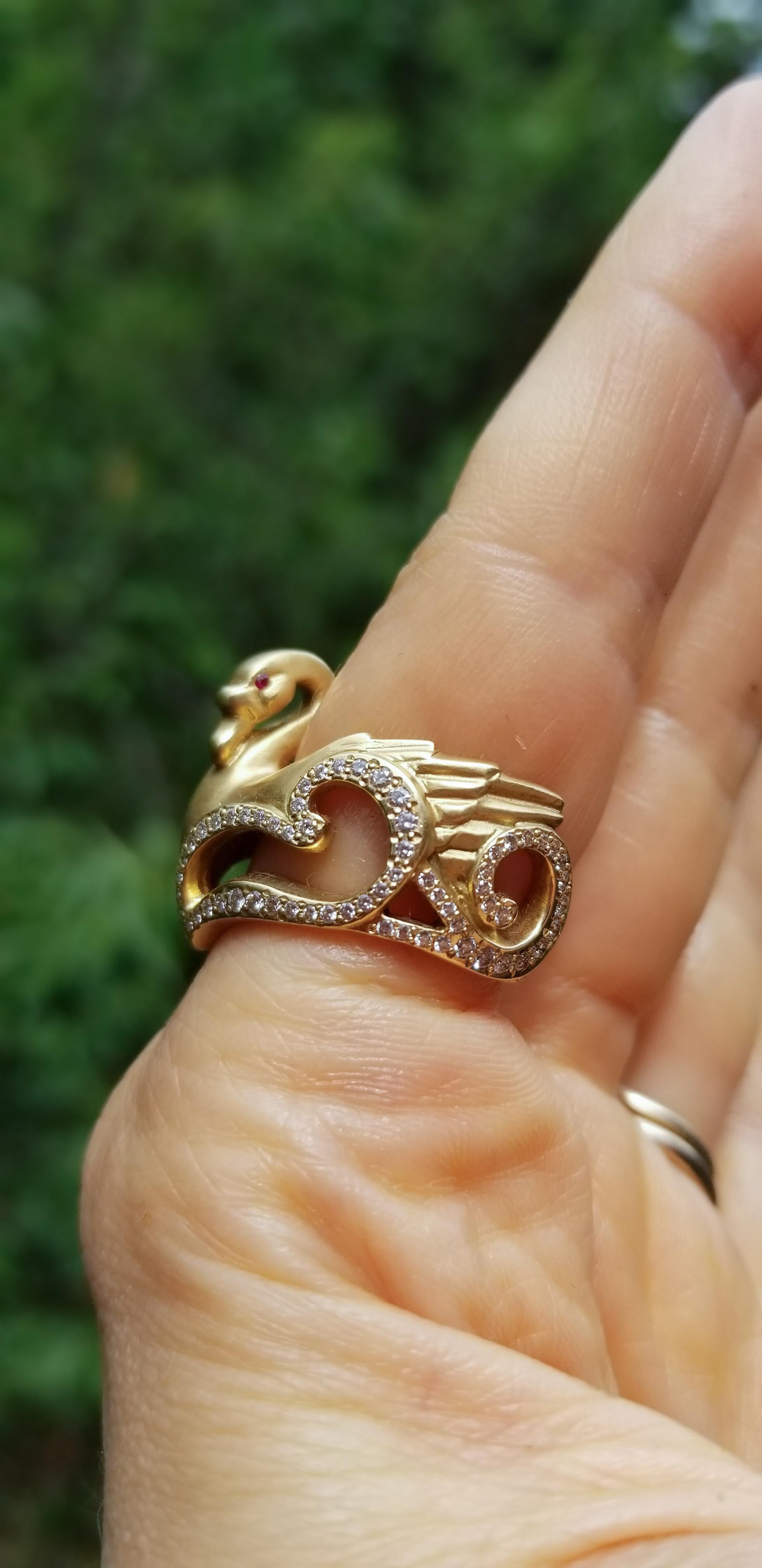 Women's Venus Swan Ring