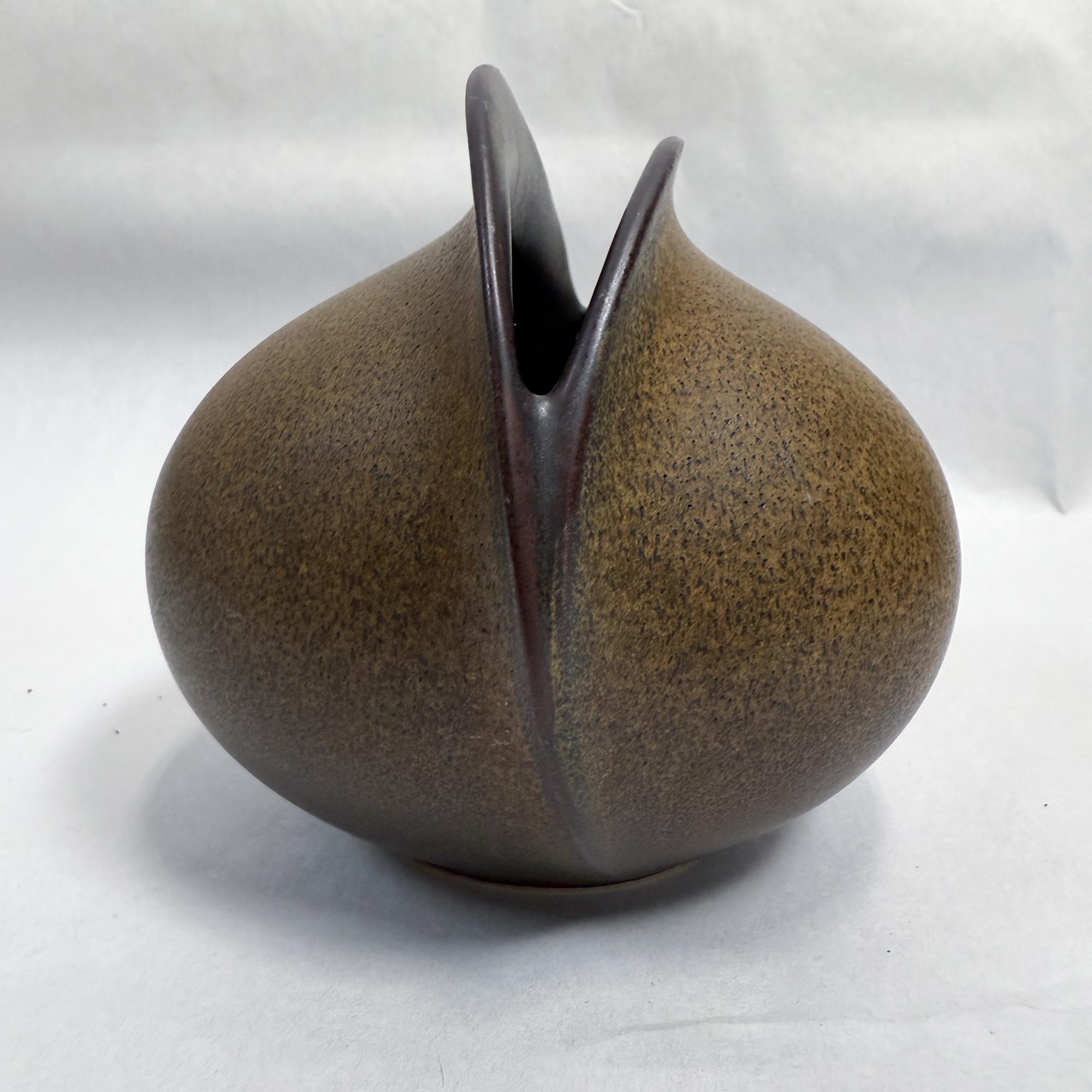 Porcellana Venus Vase by Uta Feyl for Rosenthal Studio Pottery Germany Mid Century in vendita