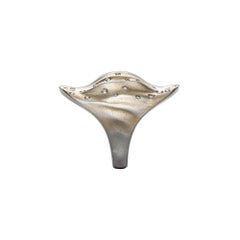 Venyx 18 Karat Gold Diamond Adamas Baby Whale Shark Ring