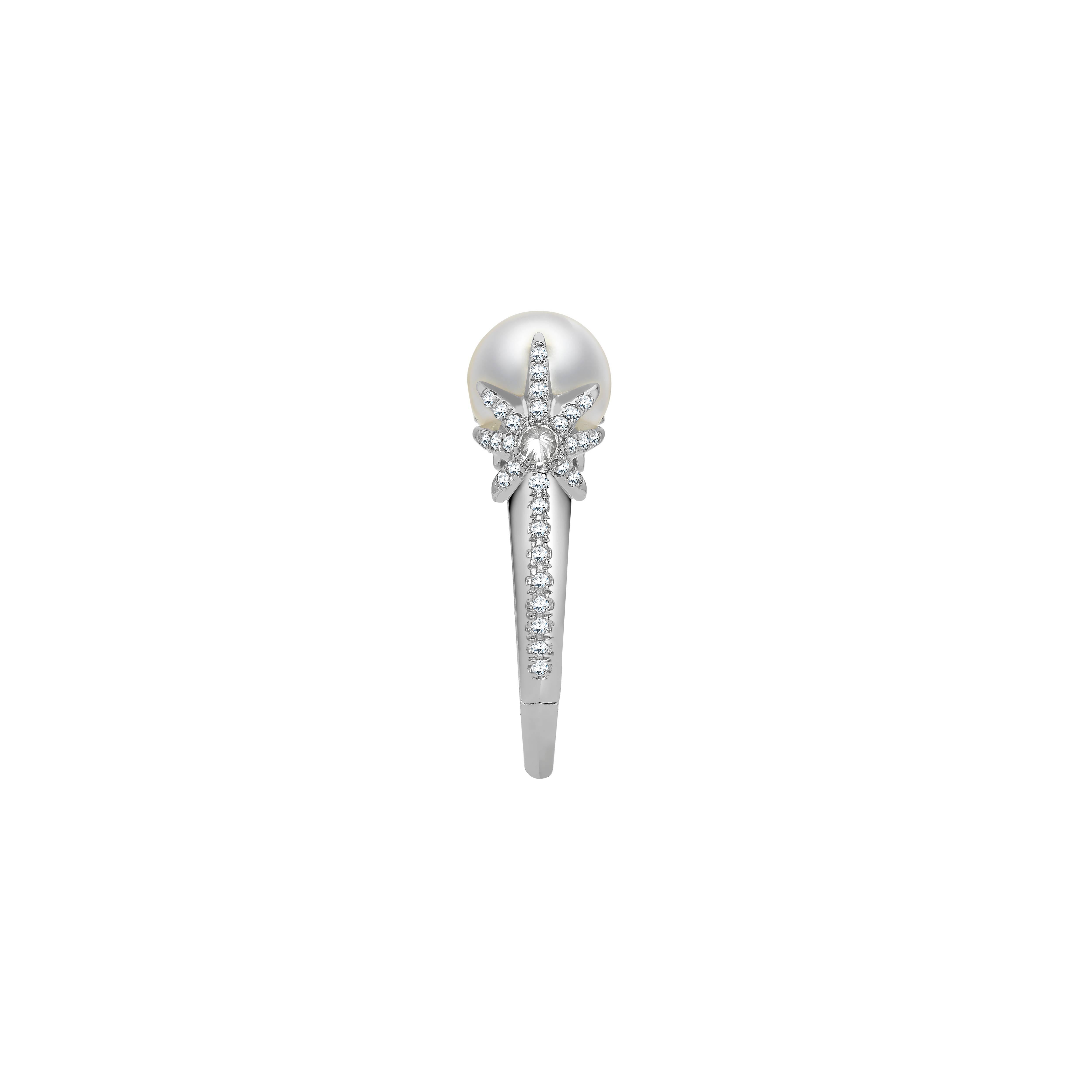 Contemporary Venyx 18 Karat White Gold Diamond Akoya Pearl Oseanyx Cocktail Ring For Sale