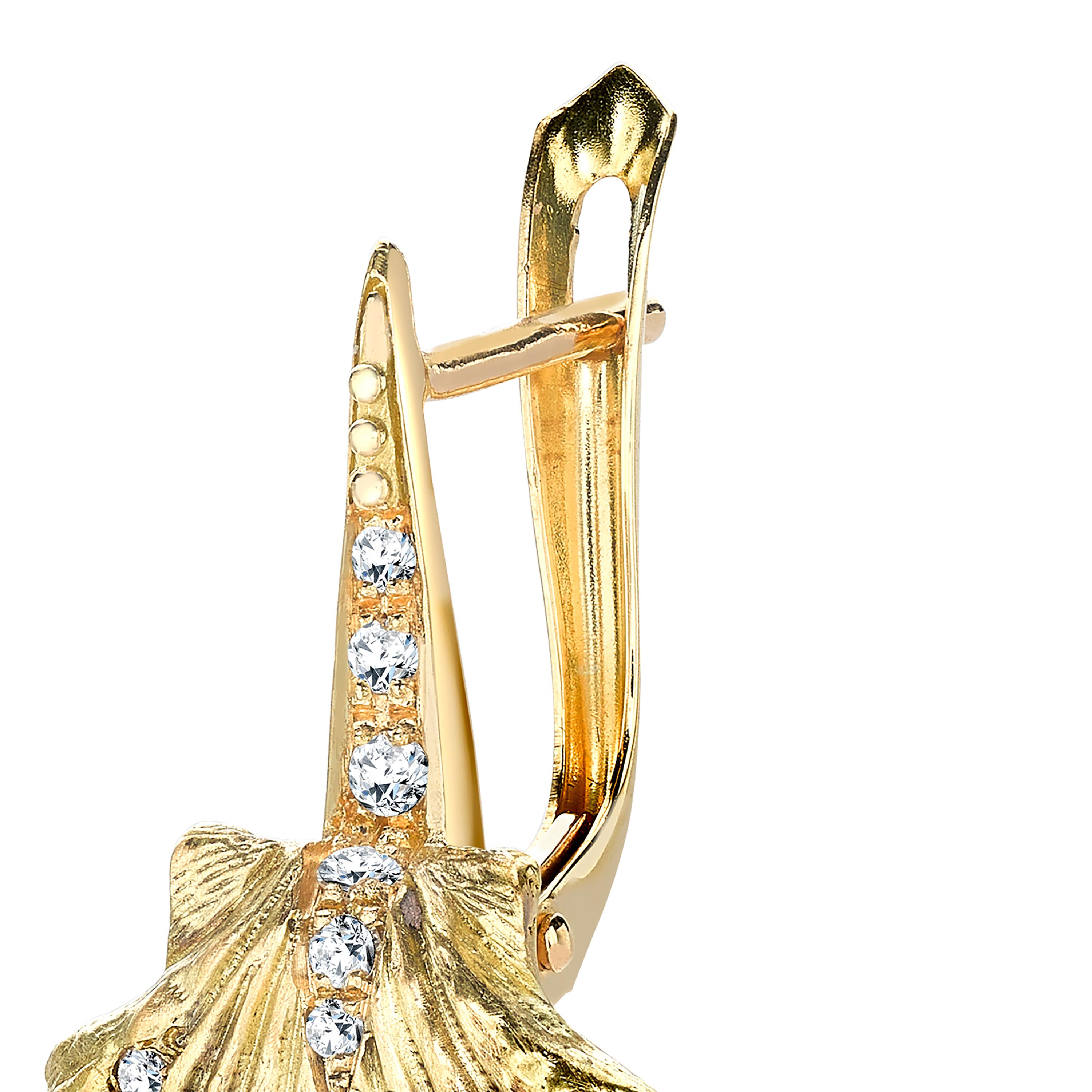 Contemporary Venyx 18 Karat Yellow Gold Diamond Black Rhodium Lady V Shell Drop Earrings For Sale