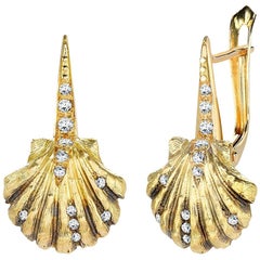 Venyx 18 Karat Yellow Gold Diamond Black Rhodium Lady V Shell Drop Earrings