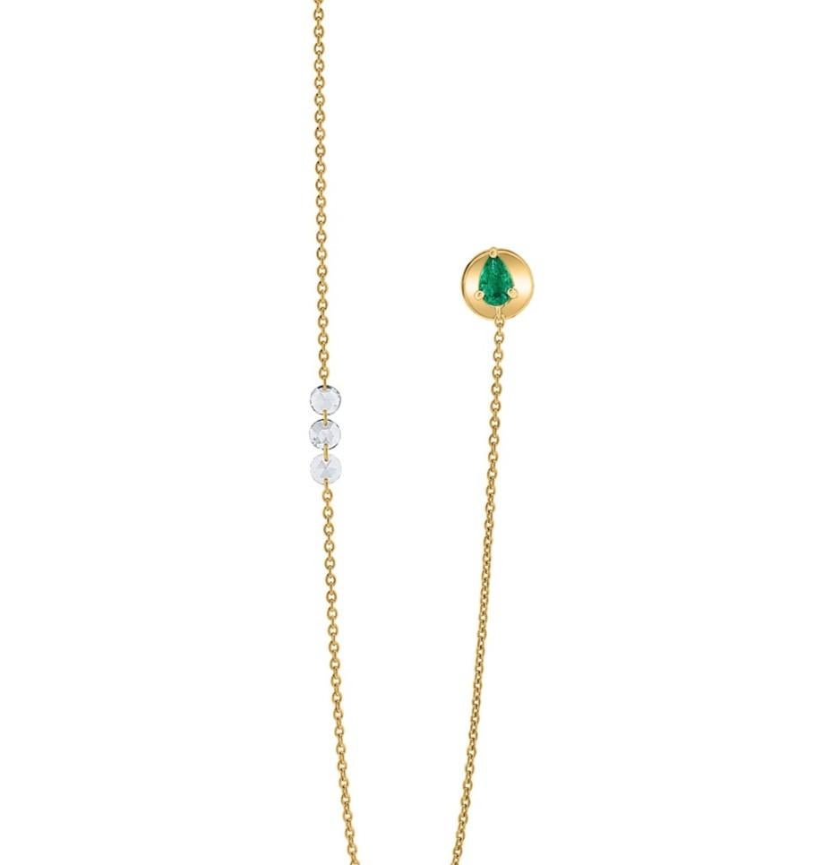 Taille rose Manchettes d'oreilles Vera Belleza avec diamants flottants taille rose et émeraude en or 18 carats en vente