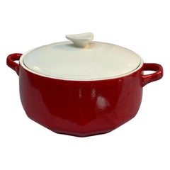 Vera for Mikasa 2.25 Round Casserole Dish- Poppy Red