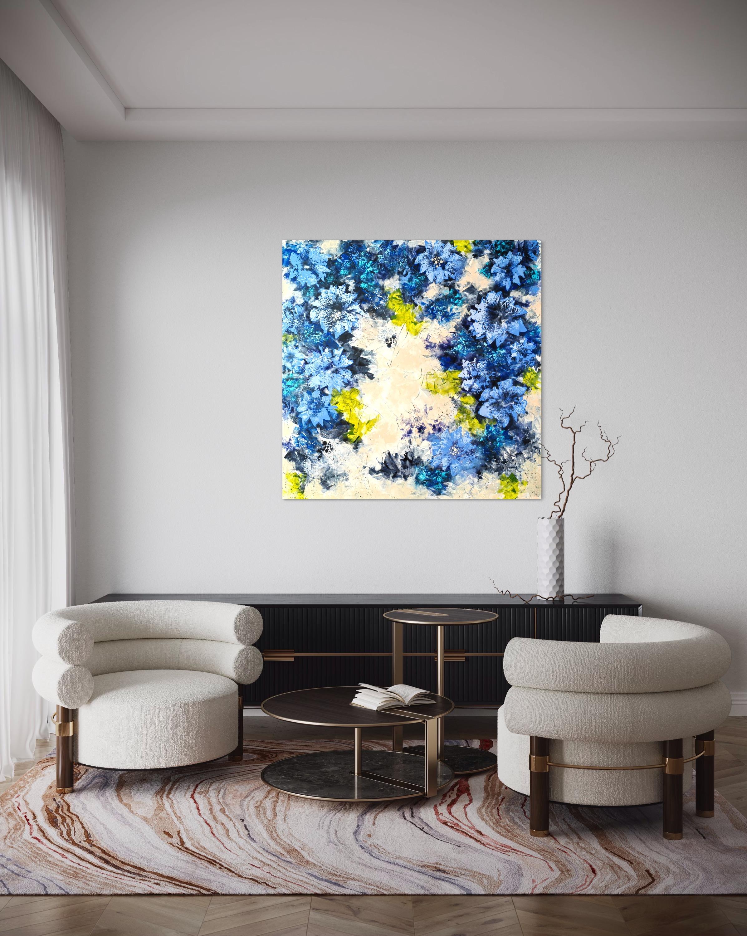 « Ultramarine Floral Harmony », XXL - Abstrait Painting par Vera Hoi