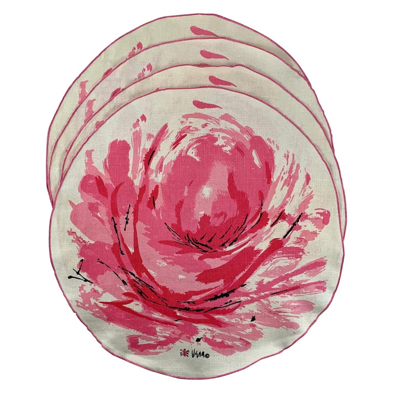 Vera Neumann 1960s Mid-Century Modern Round Pink Rose Linen Placemats Set, S/4 For Sale