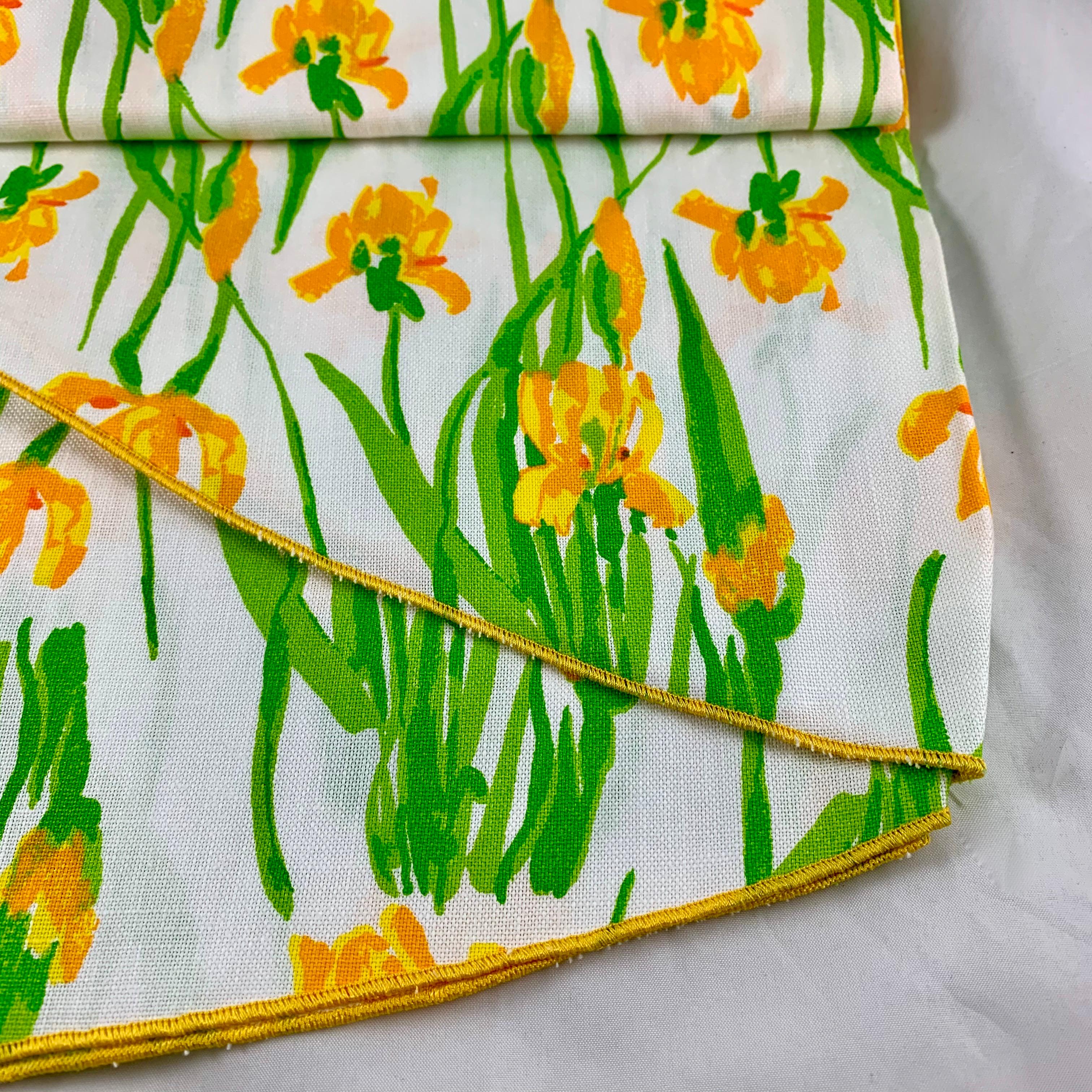 20th Century Vera Neumann Mid-Century Modern Era Yellow & Green Iris Round Tablecloth Unused  For Sale