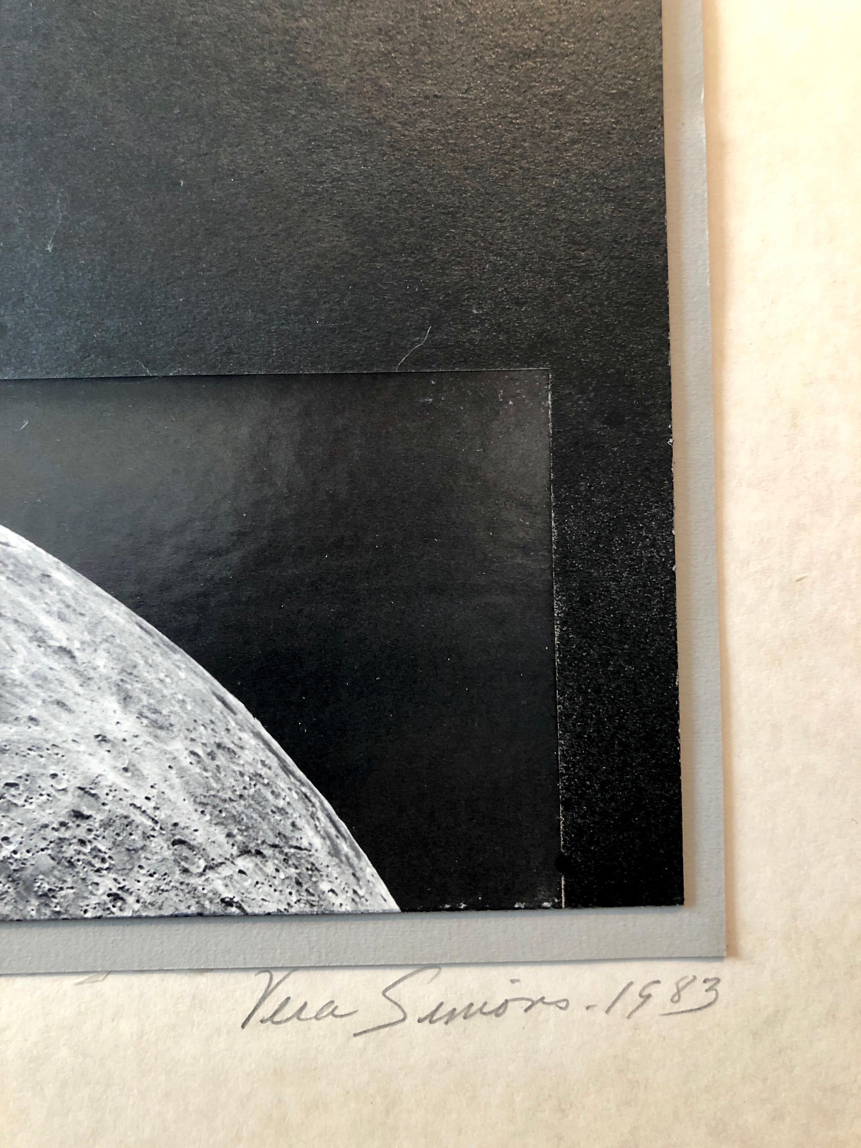 Josias Montre astronomique Parts Assemblage Photo Collage Photographie de planétaire - Noir Landscape Photograph par Vera Simons