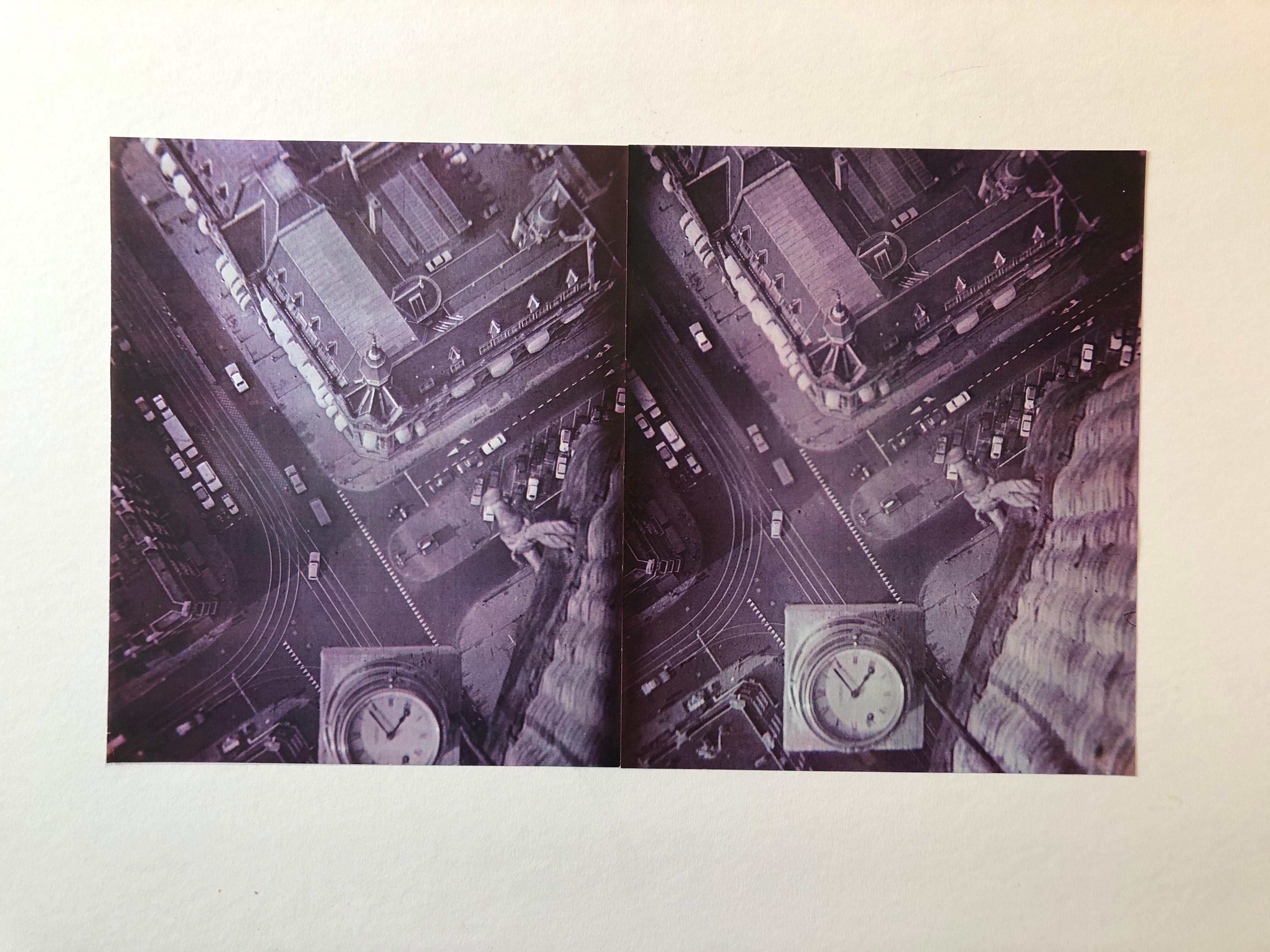 Armbanduhr Stadt Abstraktes Foto Mosaik Collage Luftfahrtfotografie Feminist Aviator – Photograph von Vera Simons
