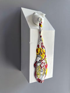 Escultura mural mixta de arcilla espumada, acrílico y esmalte sobre madera. "En un rato"