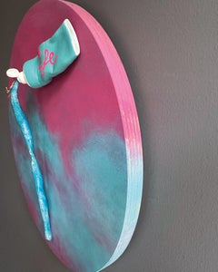 Life, scultura da parete contemporanea pop con ruscello color del cielo e tubo dipinto