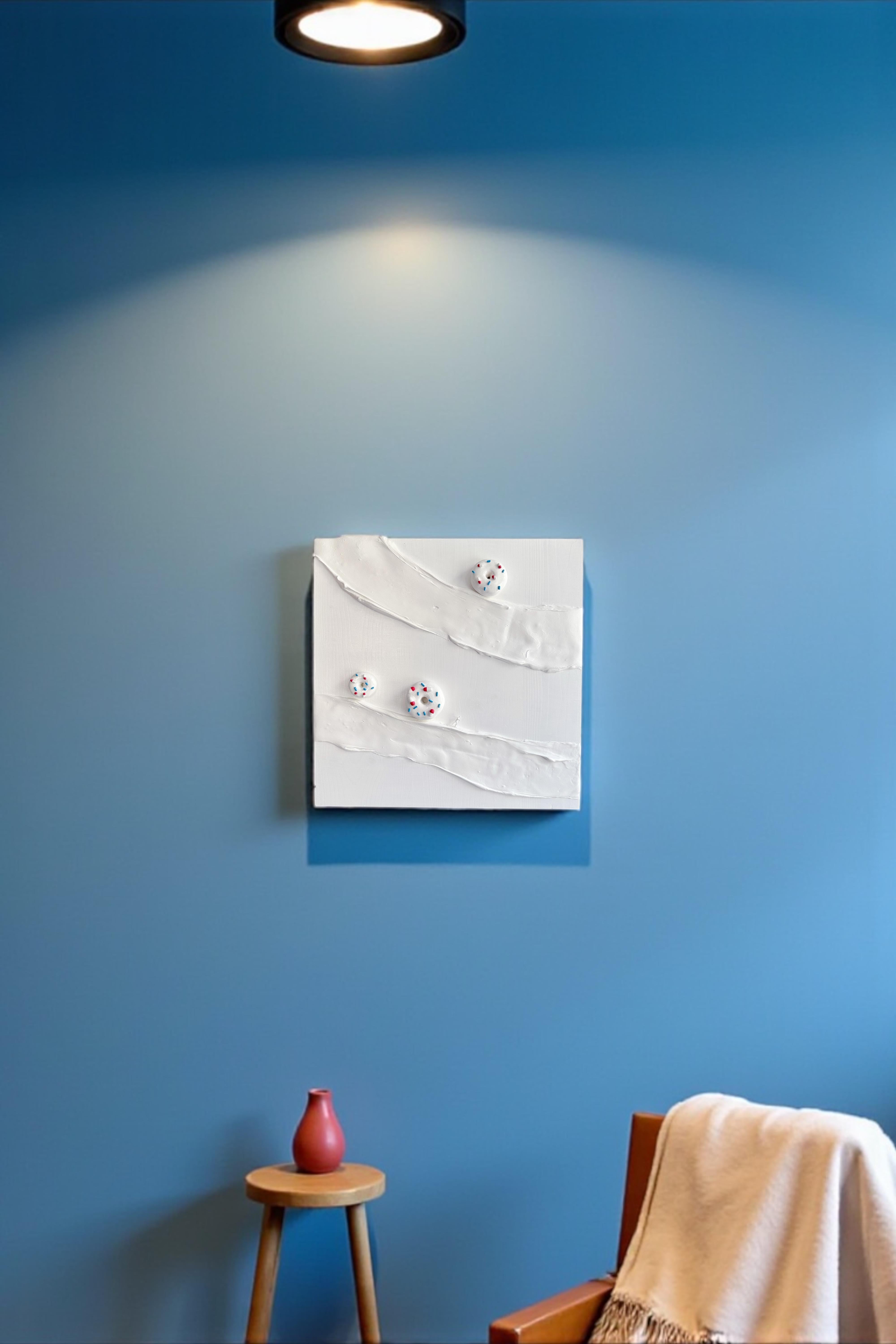 Pop Surrealist Sugar and Pills Schiuma d'argilla e smalto in rilievo Paesaggio invernale in vendita 3