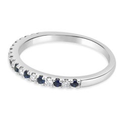 Vera Wang 14 Karat Weißgold Diamant und Saphir Band