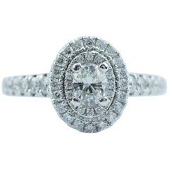 Vera Wang 14 Karat White Gold Double Halo Oval Diamond Ring MSRP $2200